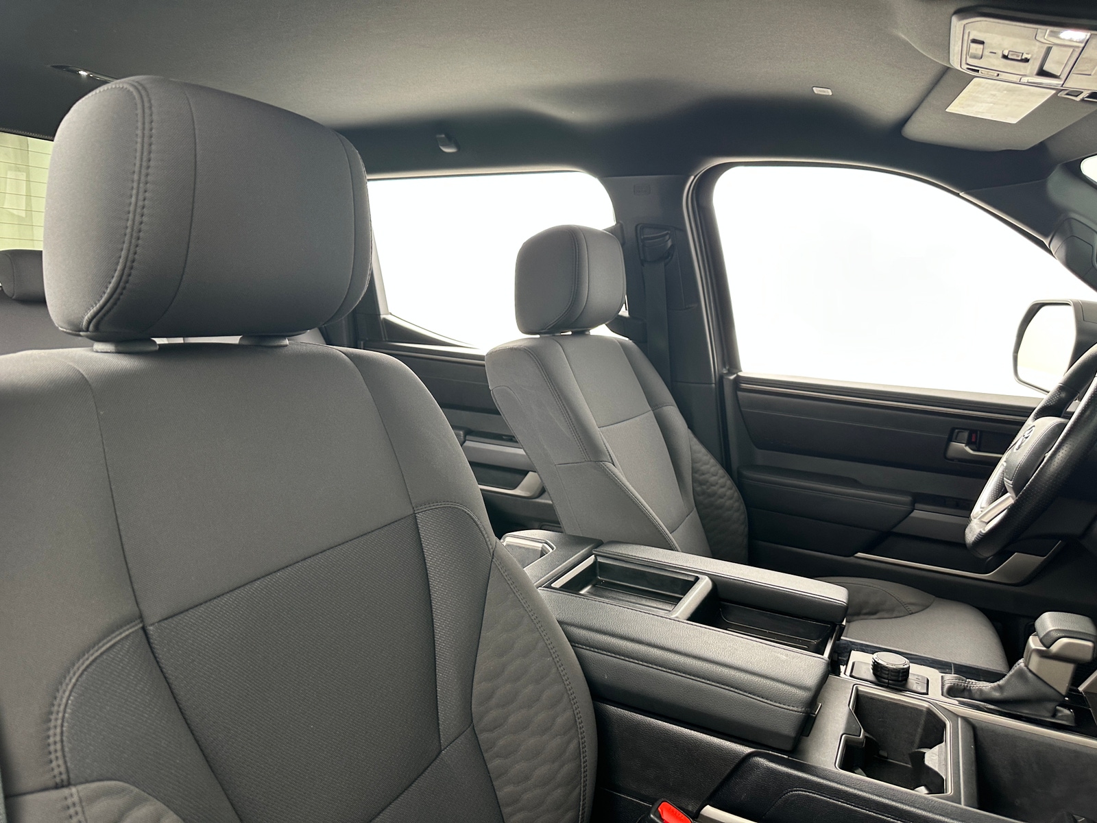 Thumbnail: 2025 Toyota Tundra - 2