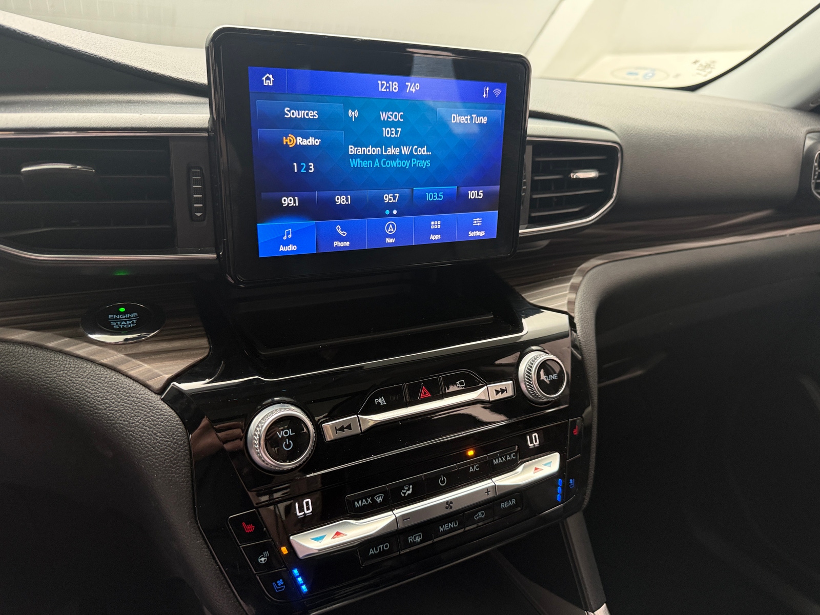 Thumbnail: 2021 Ford Explorer - 3