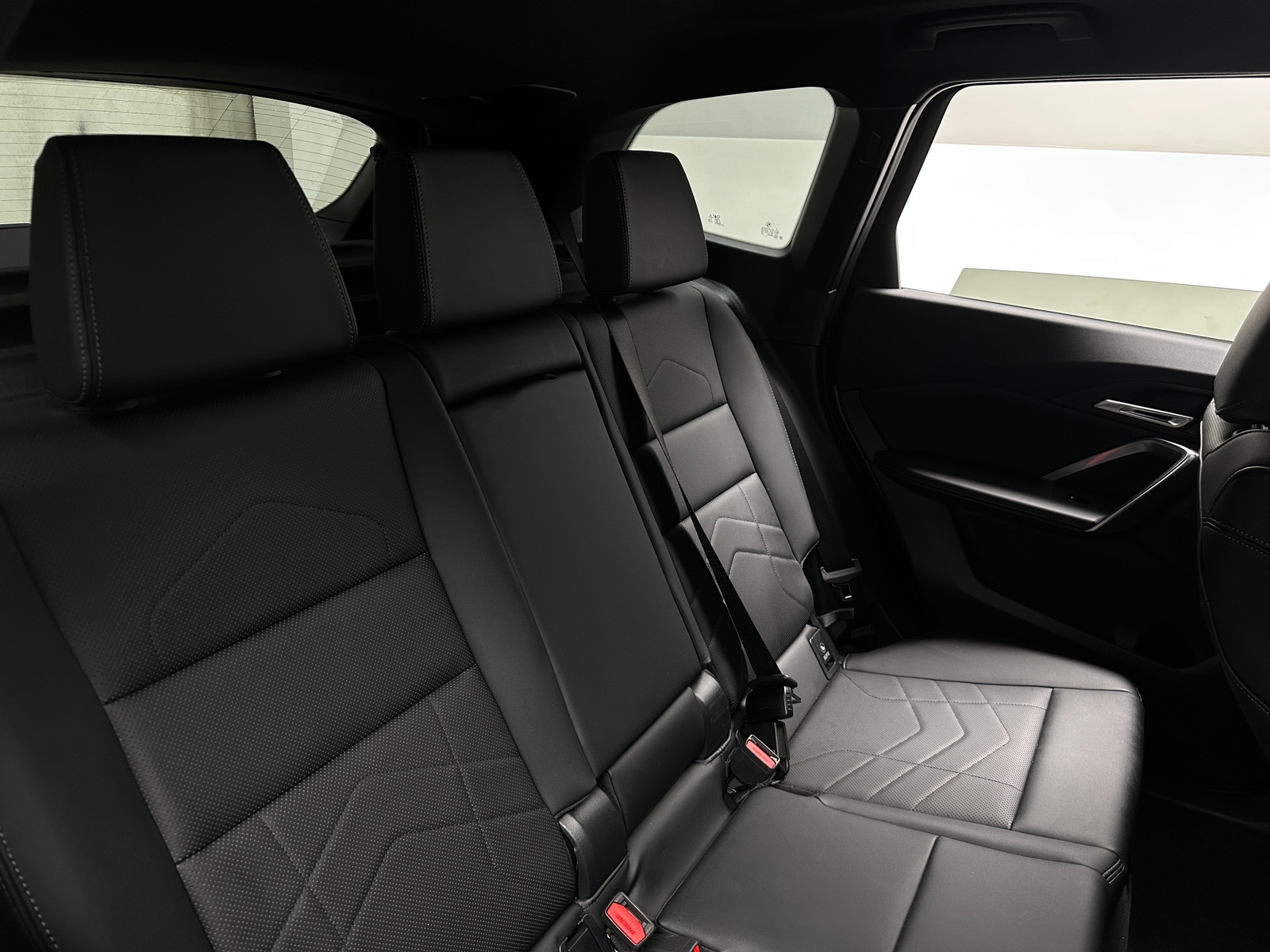 Thumbnail: 2026 BMW X1 - 5