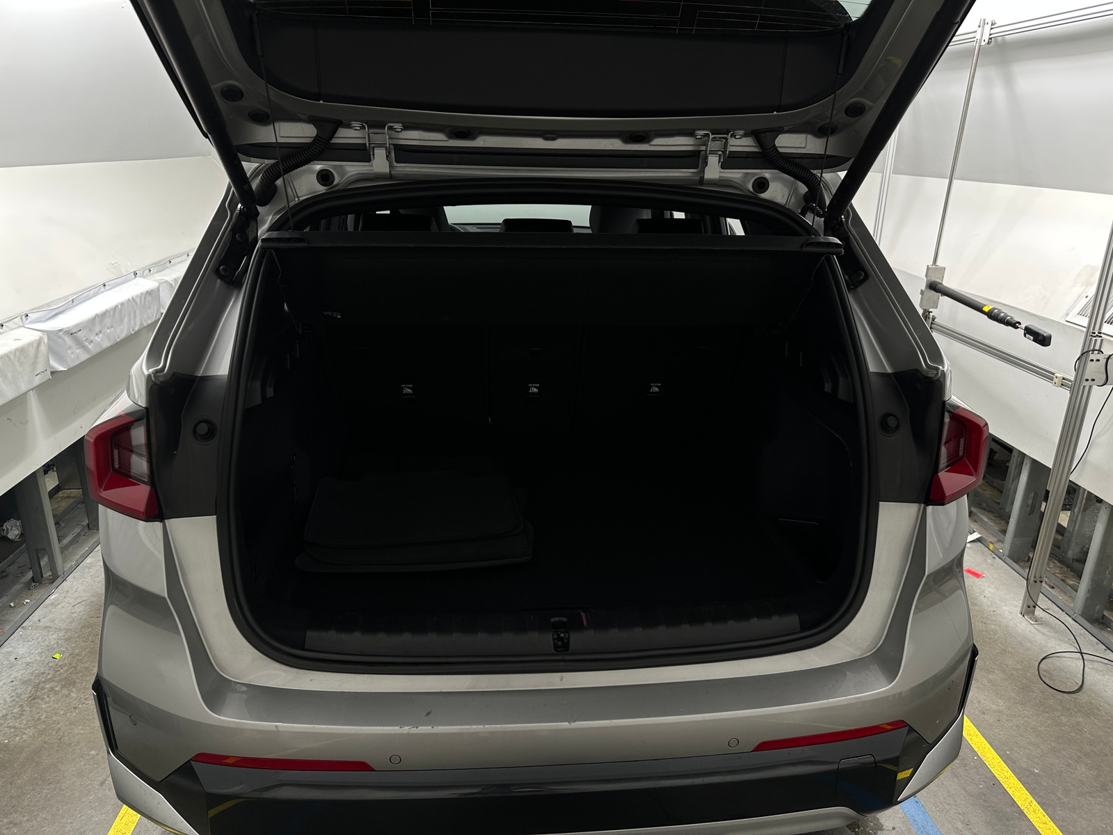 Thumbnail: 2026 BMW X1 - 6