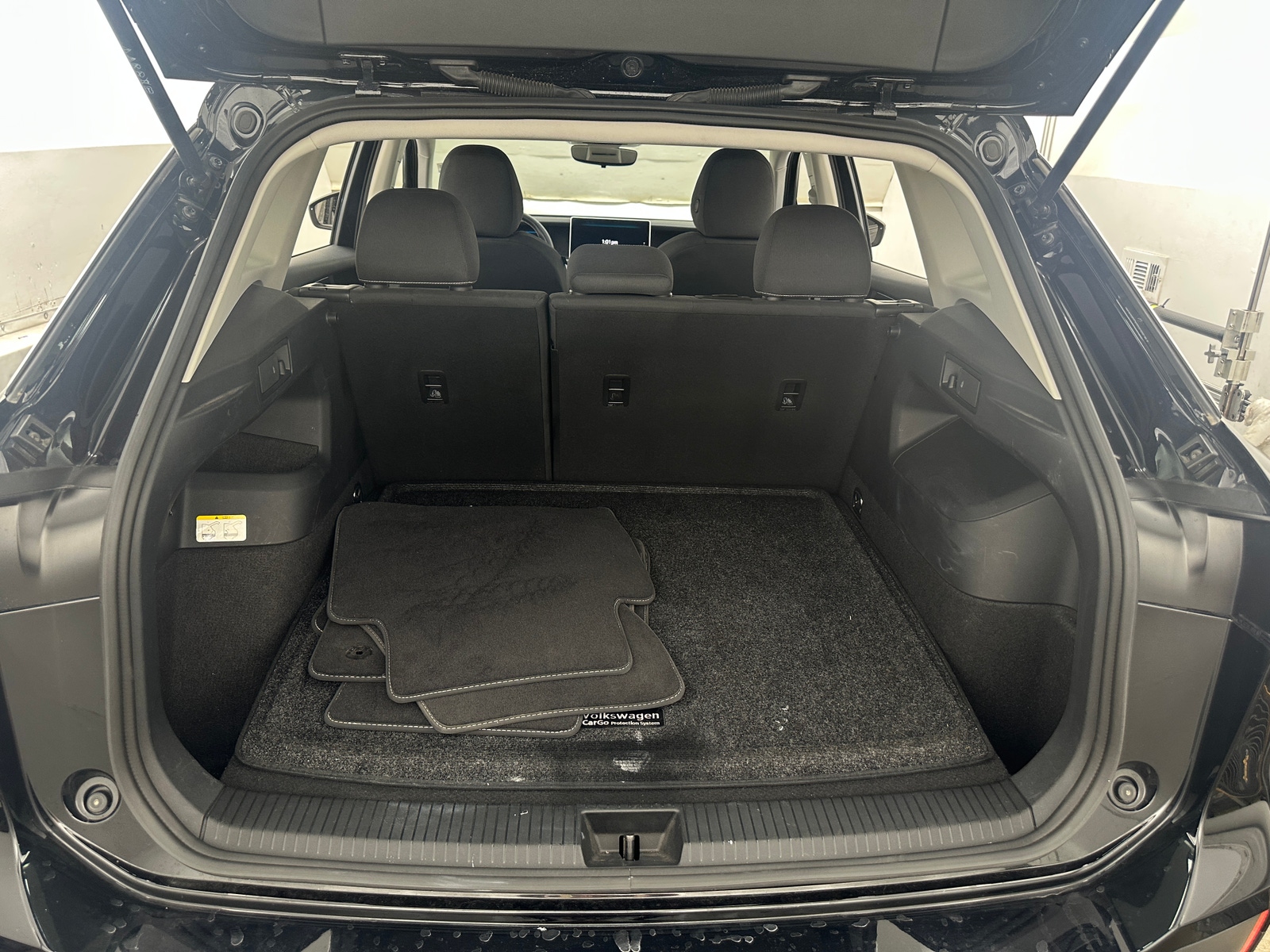 Thumbnail: 2025 Volkswagen Tiguan - 7