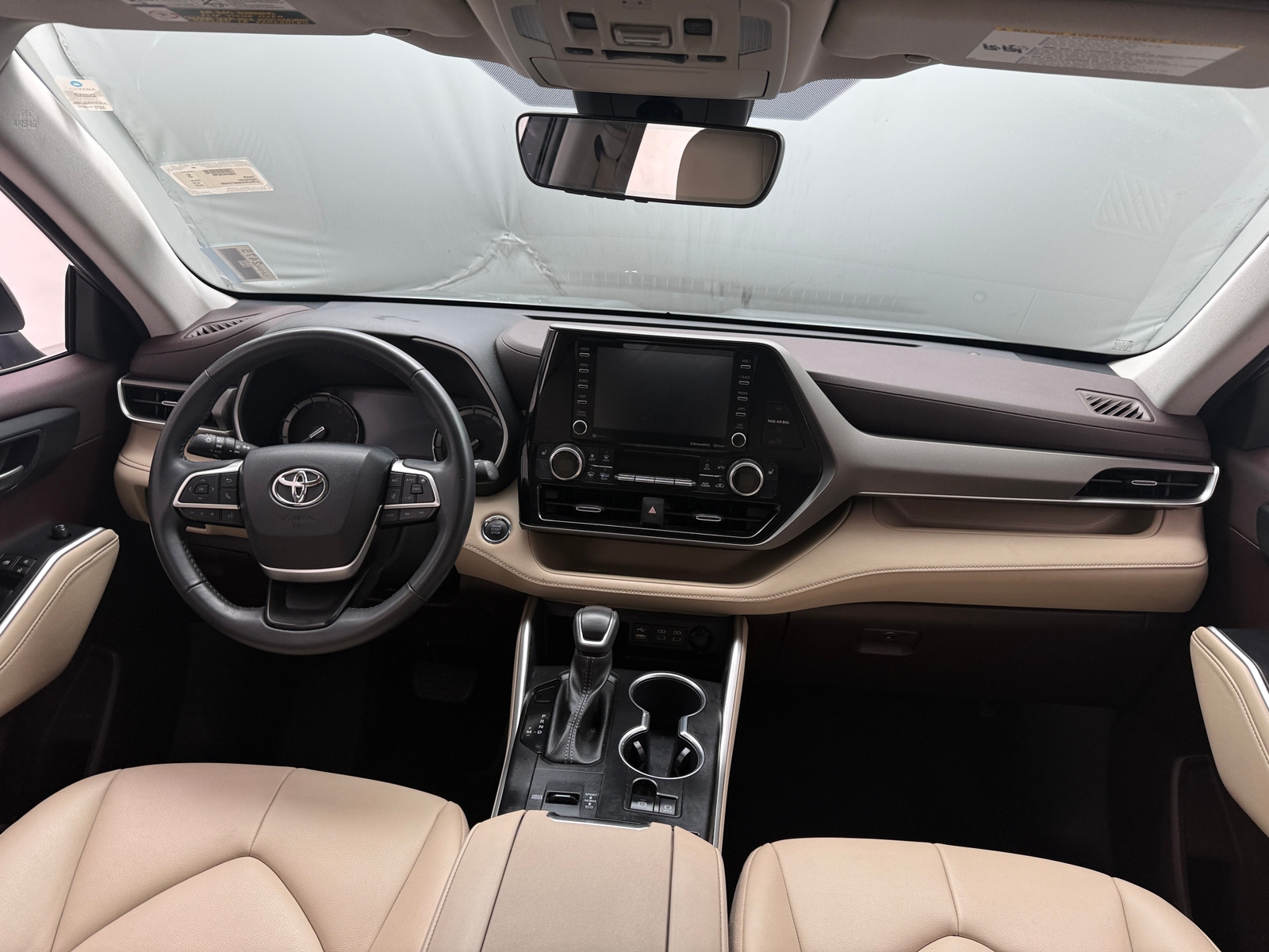 Thumbnail: 2022 Toyota Highlander - 2