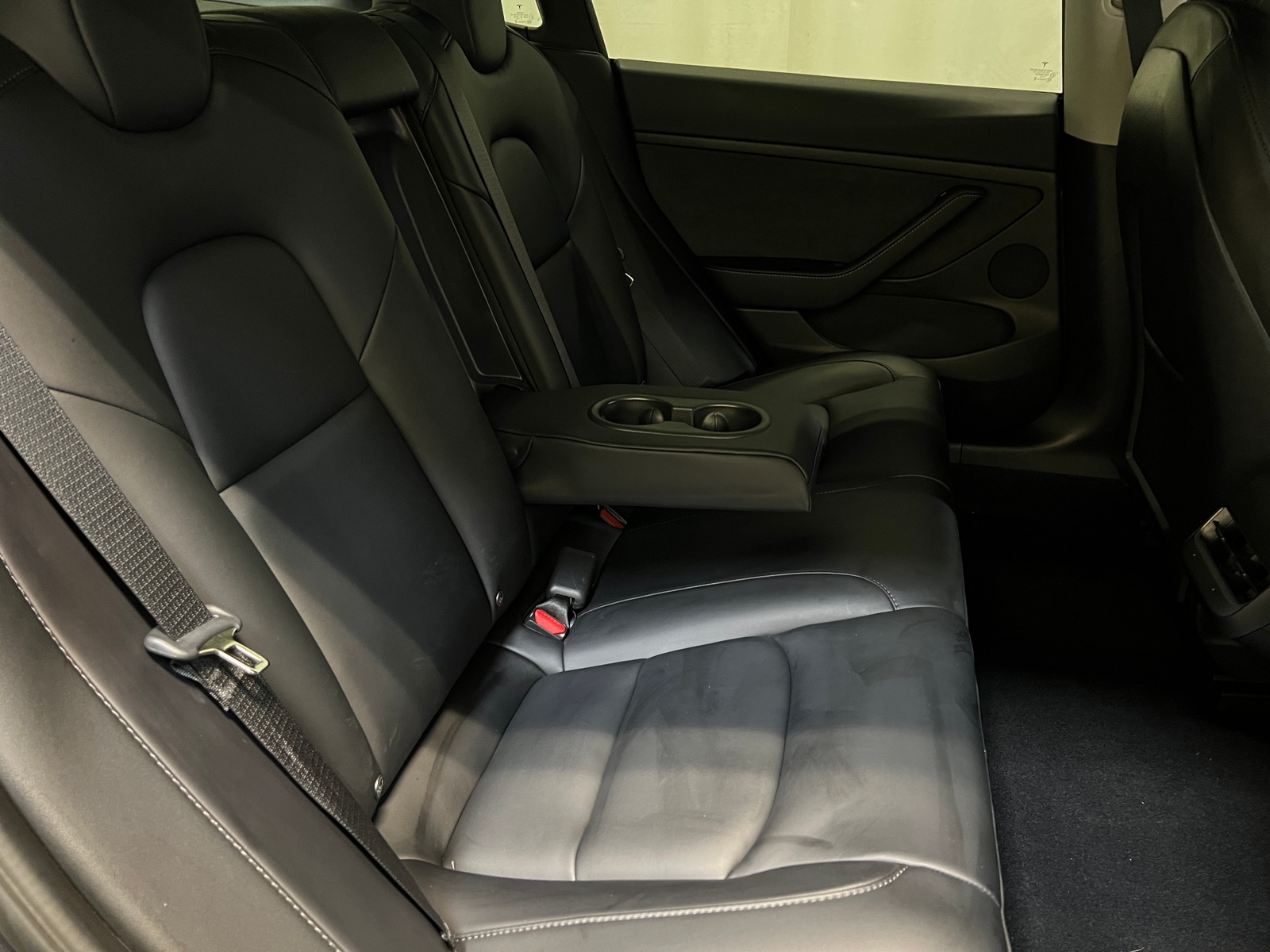 Thumbnail: 2022 Tesla Model 3 - 5
