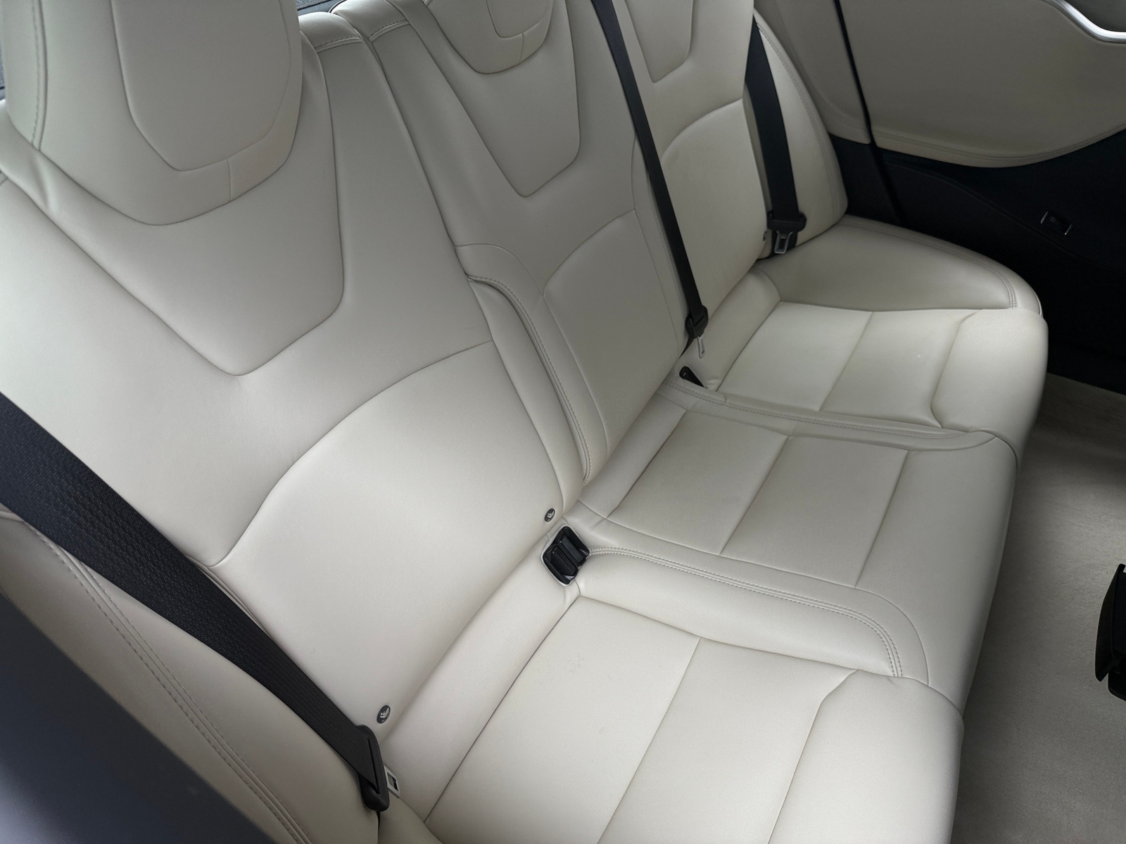 Thumbnail: 2017 Tesla Model S - 4