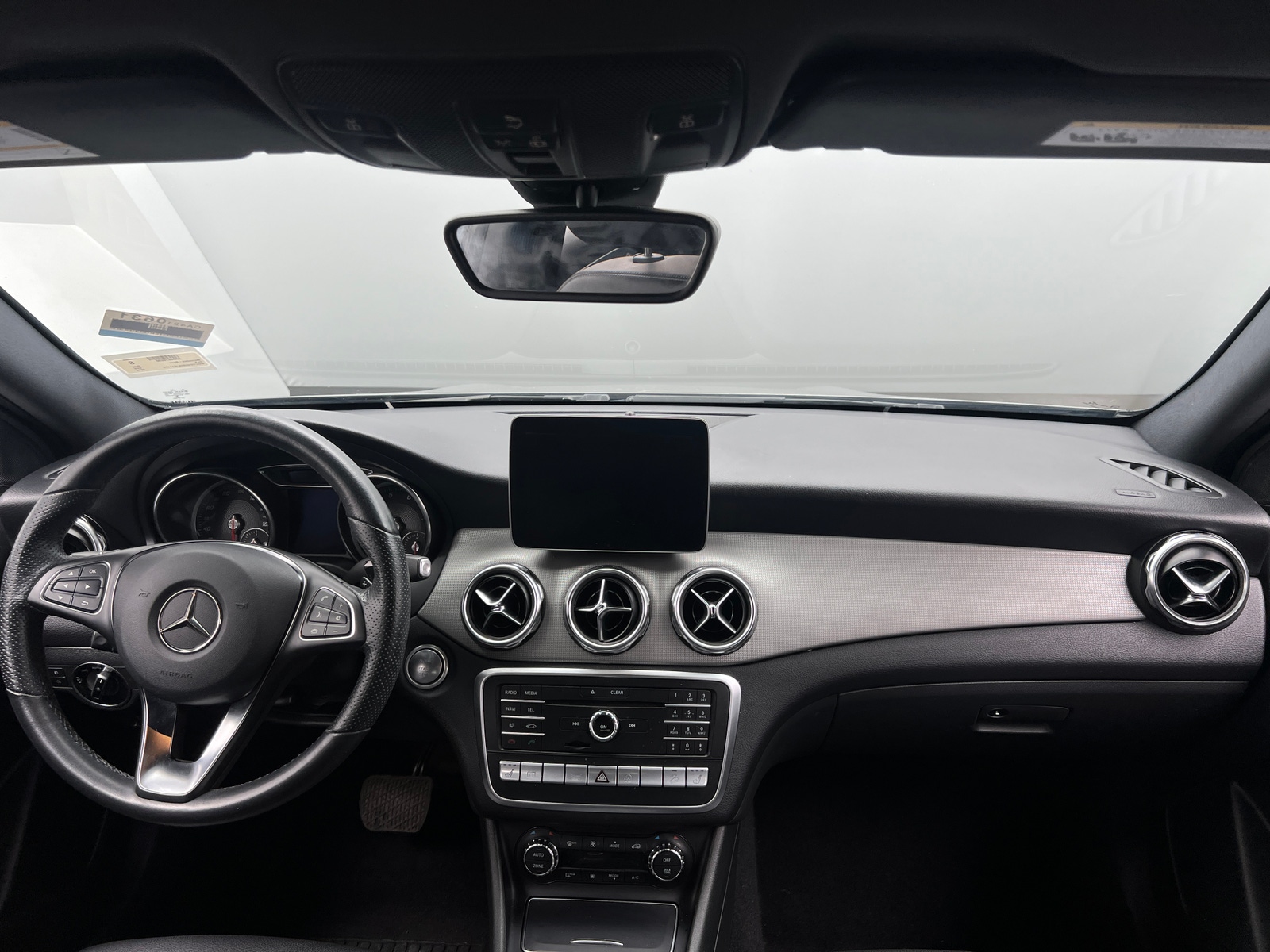 Thumbnail: 2019 Mercedes-Benz GLA - 2
