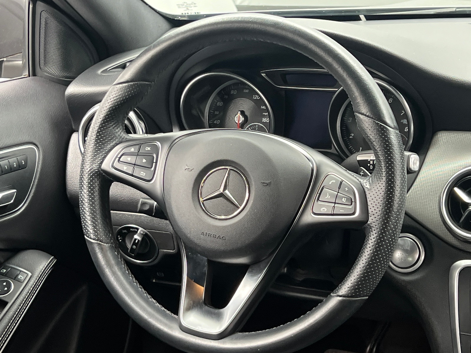 Thumbnail: 2019 Mercedes-Benz GLA - 4