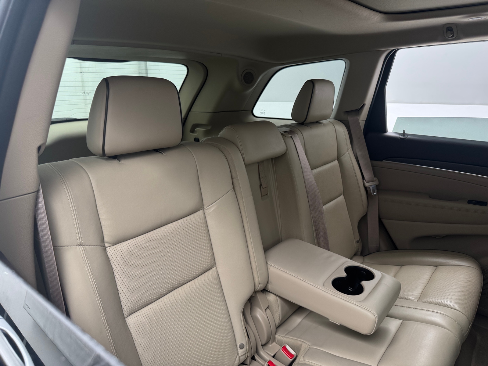 Thumbnail: 2017 Jeep Grand Cherokee - 5