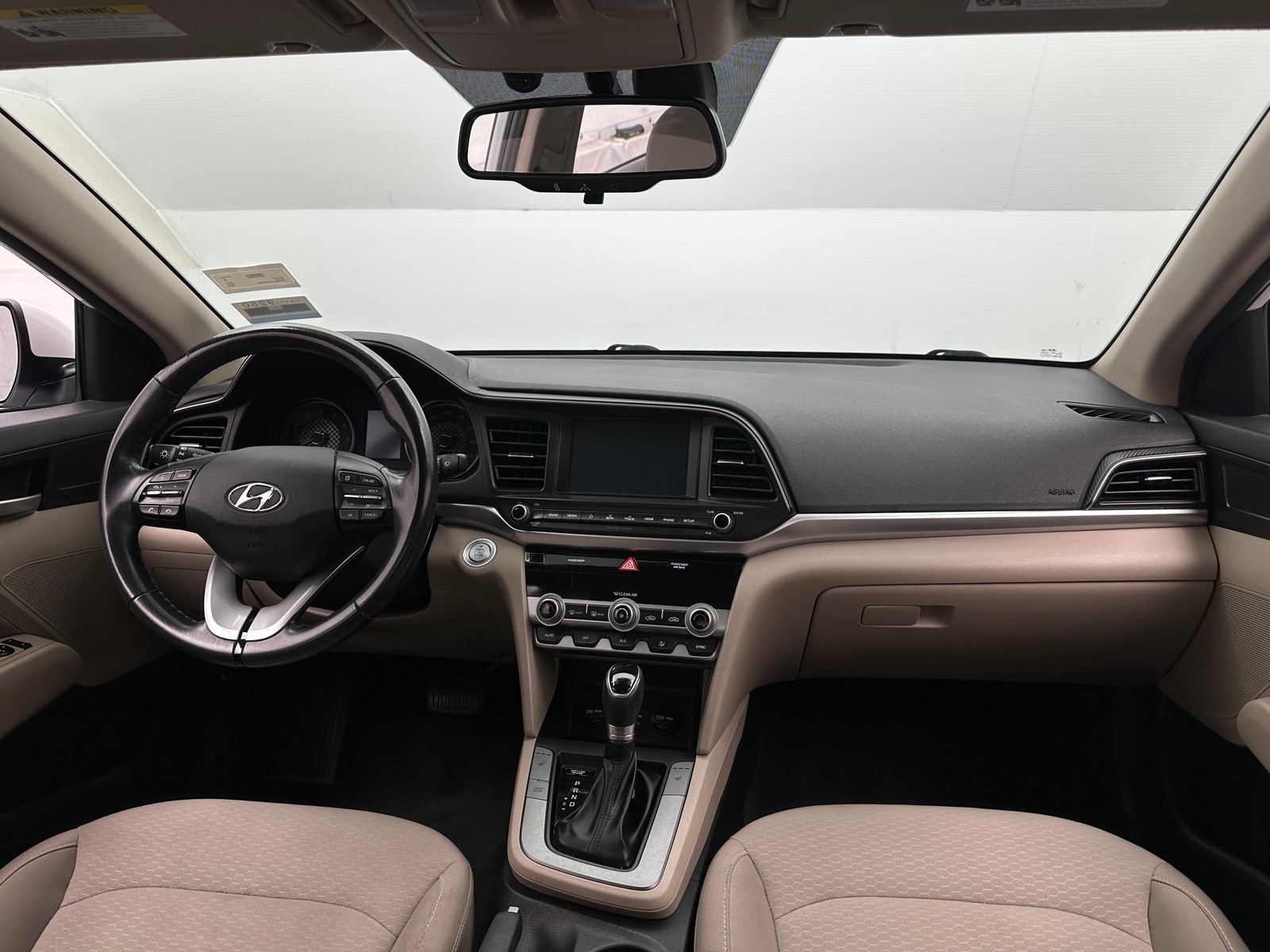 Thumbnail: 2019 Hyundai Elantra - 3