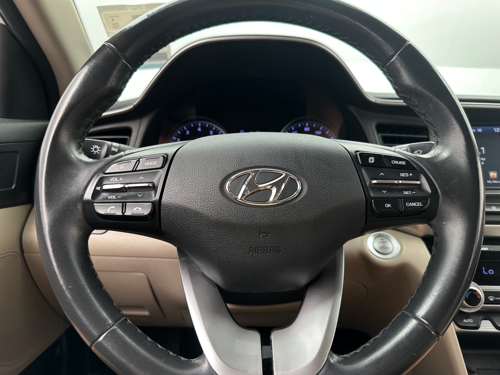 Thumbnail: 2019 Hyundai Elantra - 5