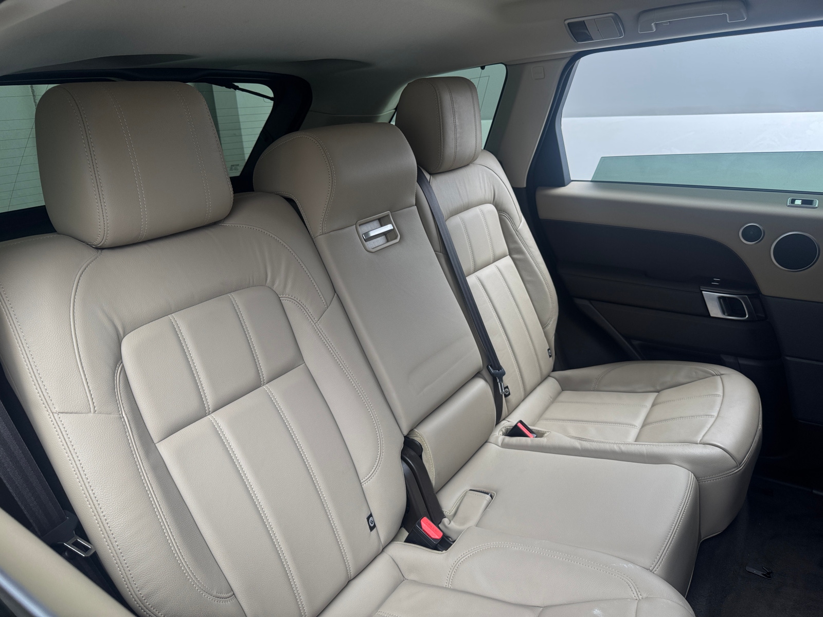 Thumbnail: 2022 Land Rover Range Rover Sport - 5