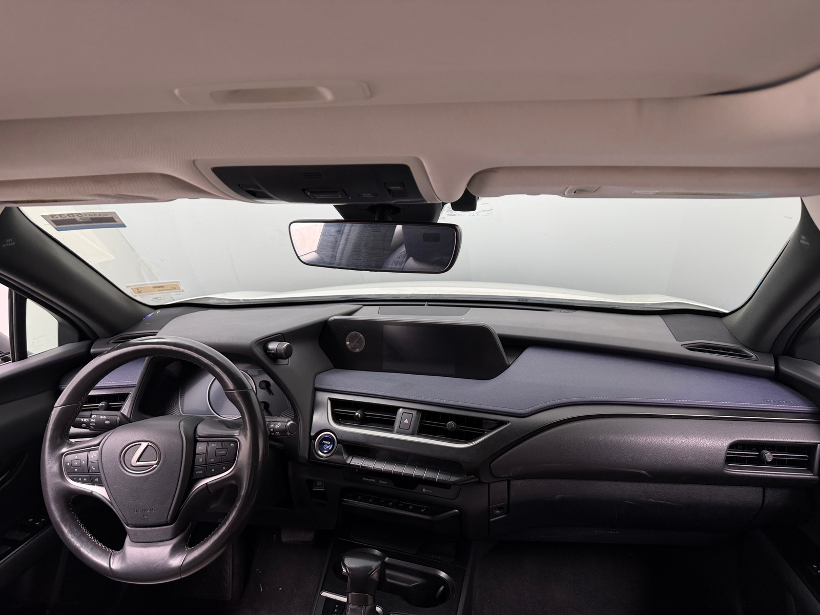 Thumbnail: 2020 Lexus UX - 2