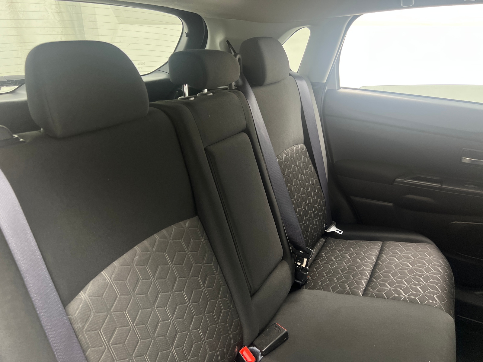 Thumbnail: 2024 Mitsubishi Outlander Sport - 6