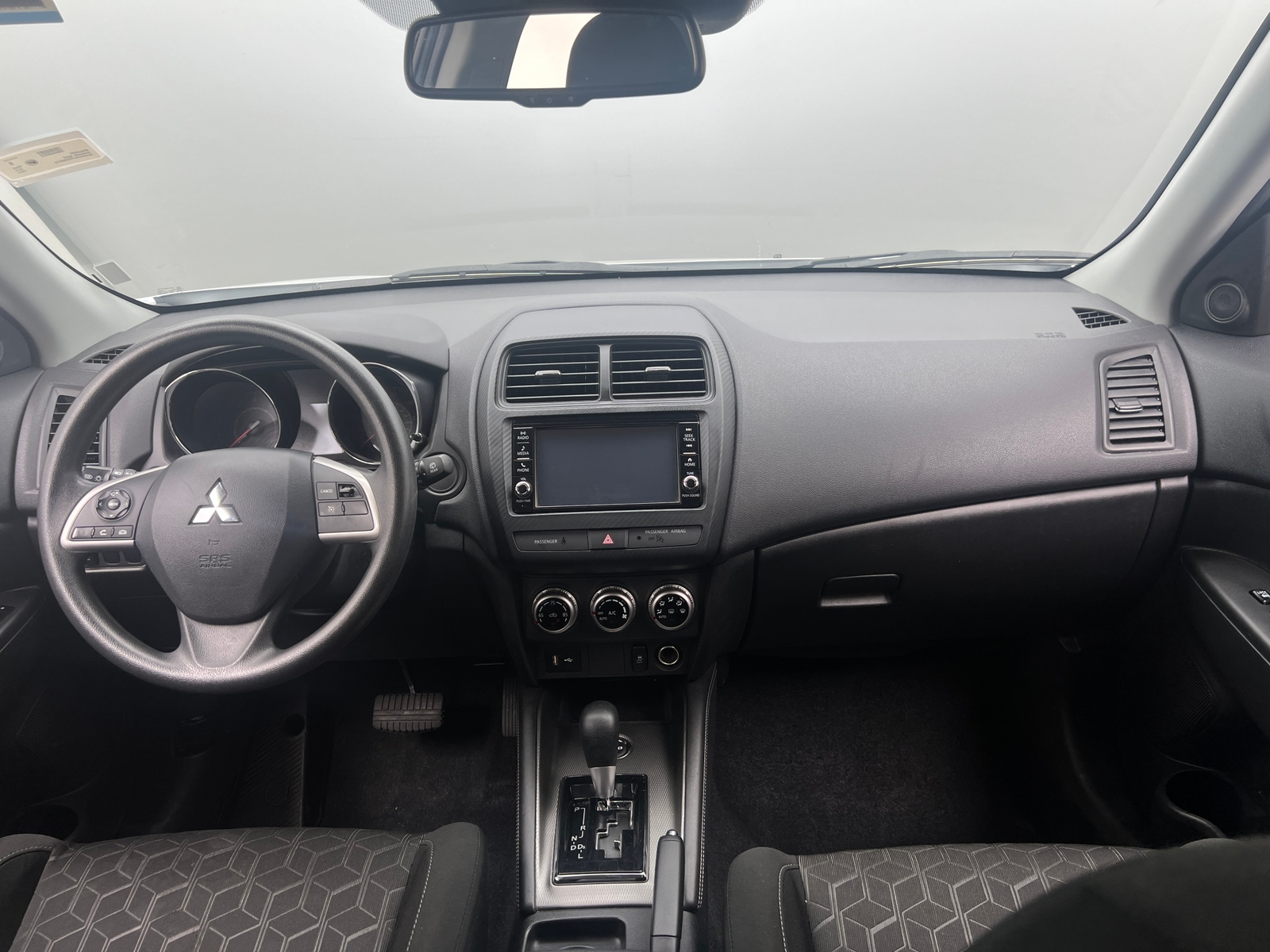 Thumbnail: 2024 Mitsubishi Outlander Sport - 3
