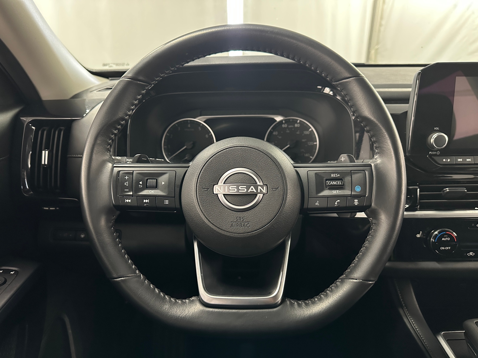 Thumbnail: 2025 Nissan Pathfinder - 5