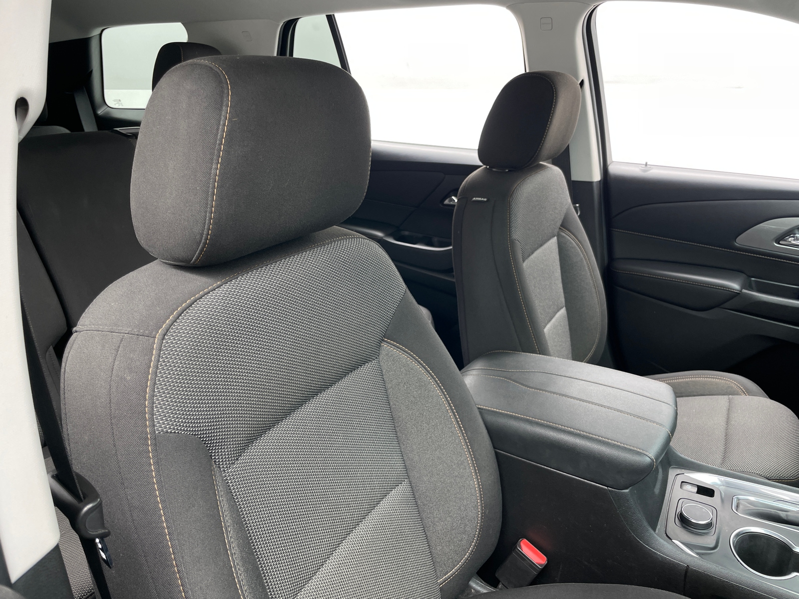 Thumbnail: 2021 Chevrolet Traverse - 2