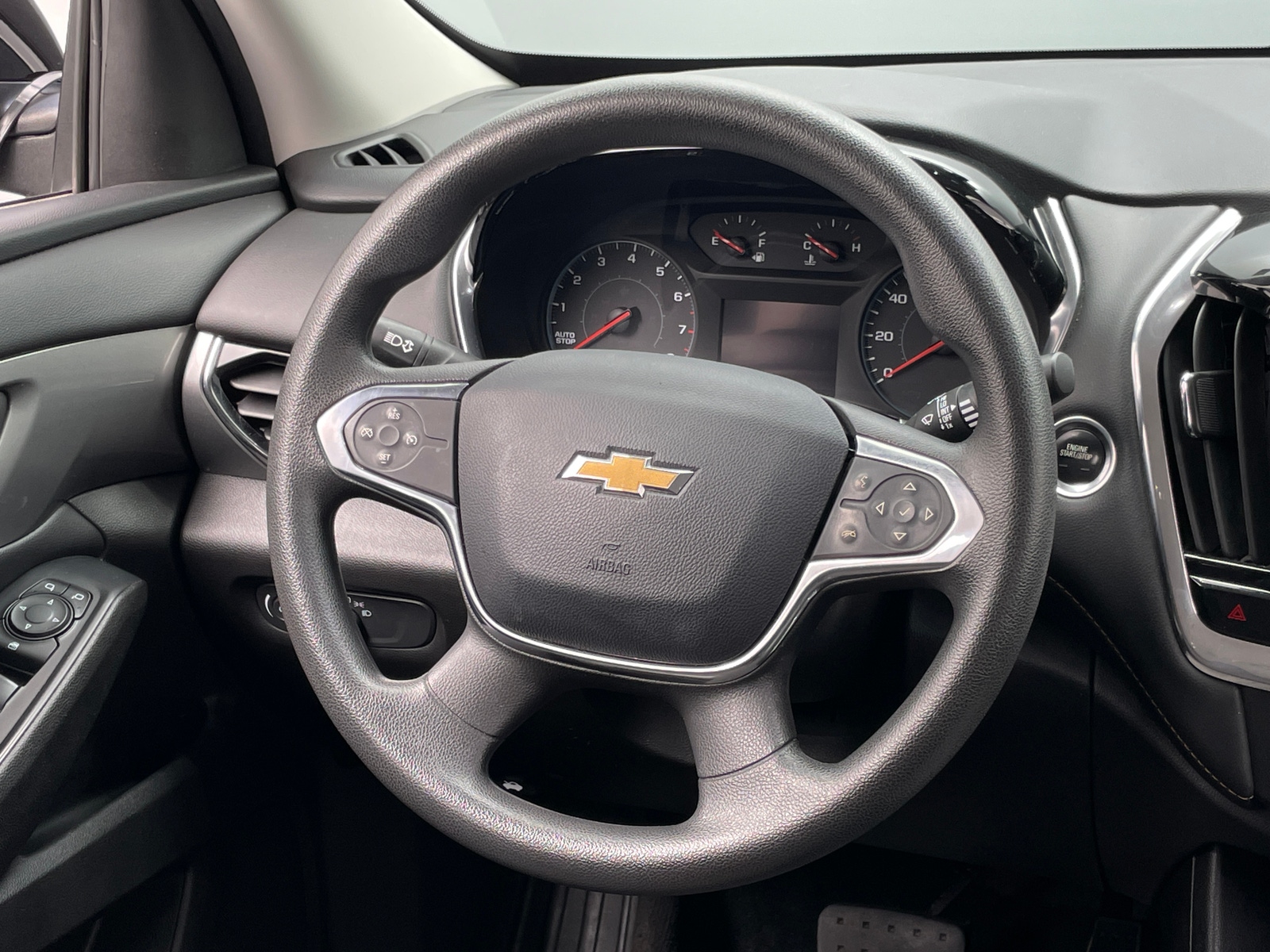 Thumbnail: 2021 Chevrolet Traverse - 5