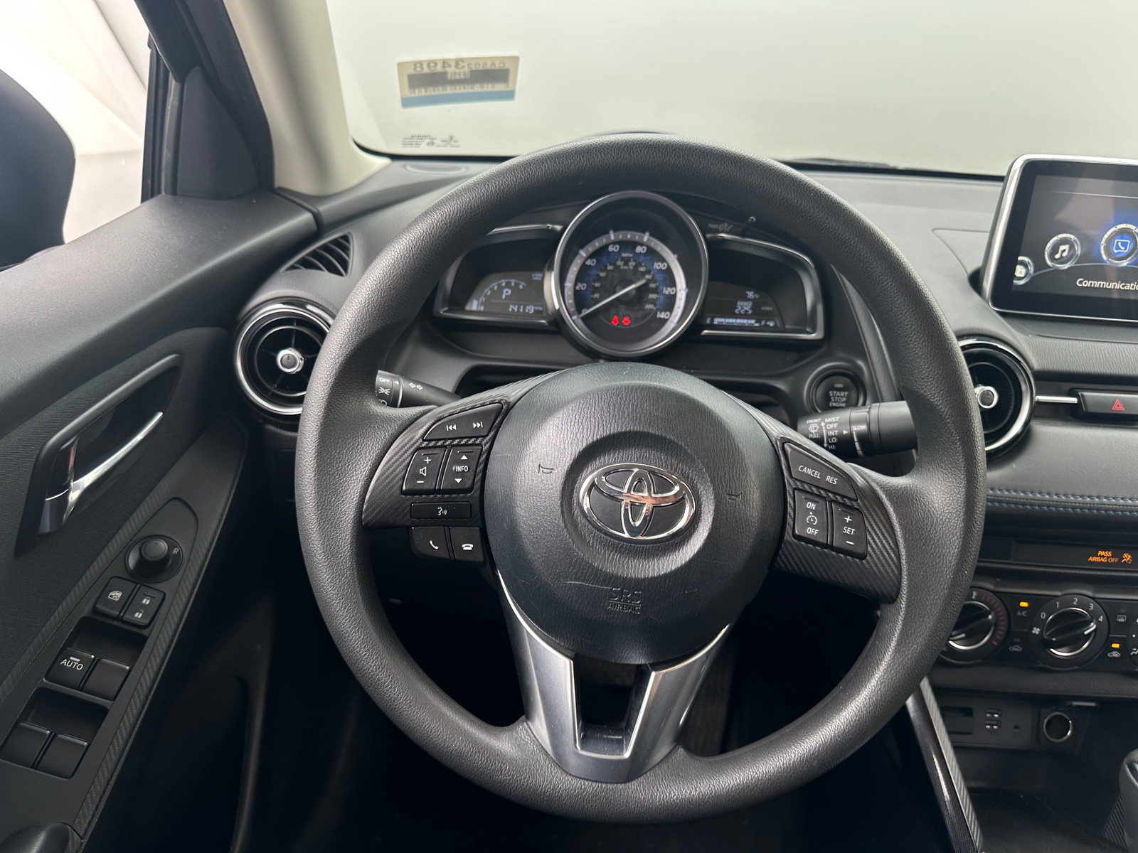 Thumbnail: 2017 Toyota Yaris iA - 5