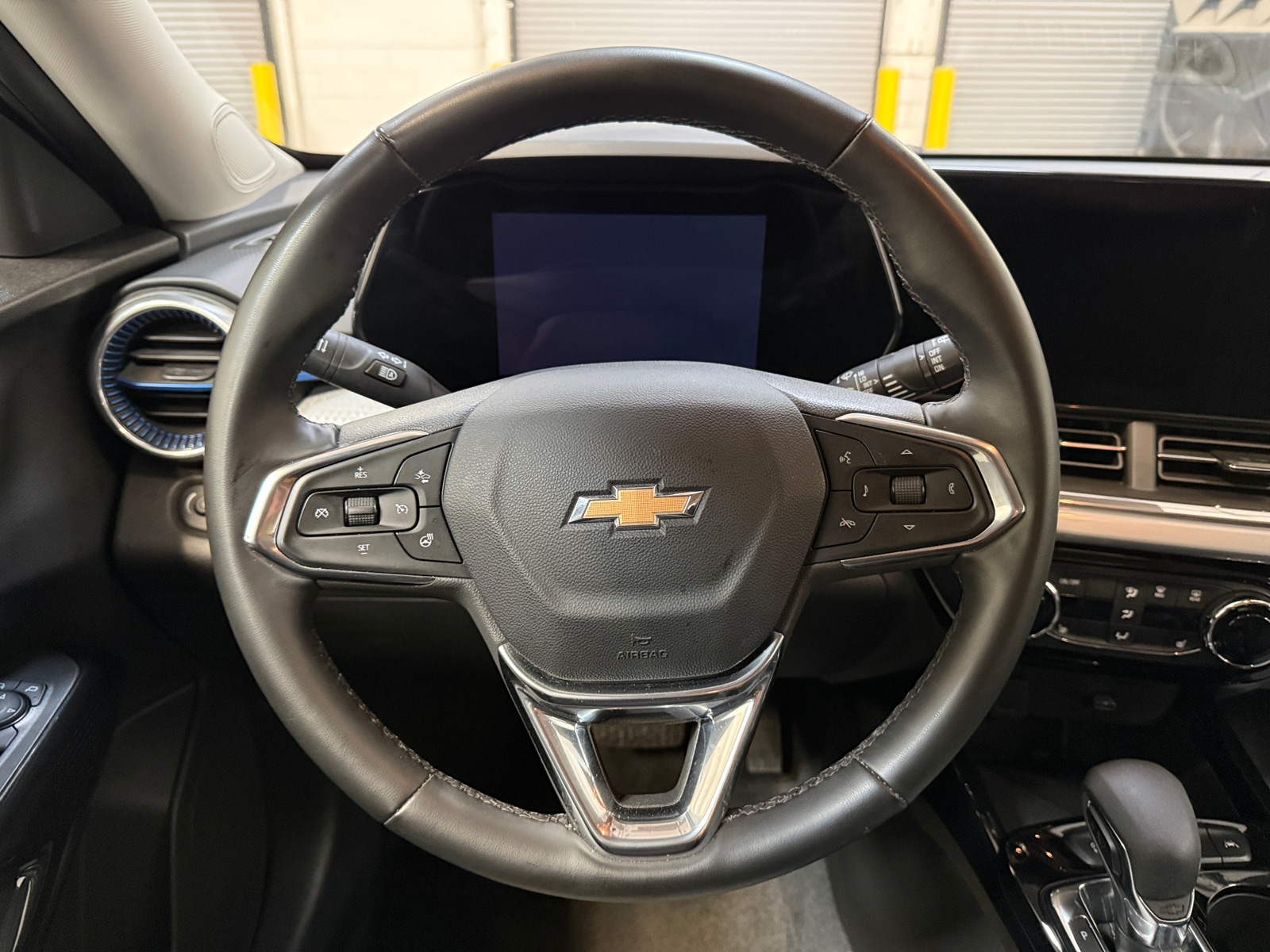 Thumbnail: 2025 Chevrolet Trax - 5
