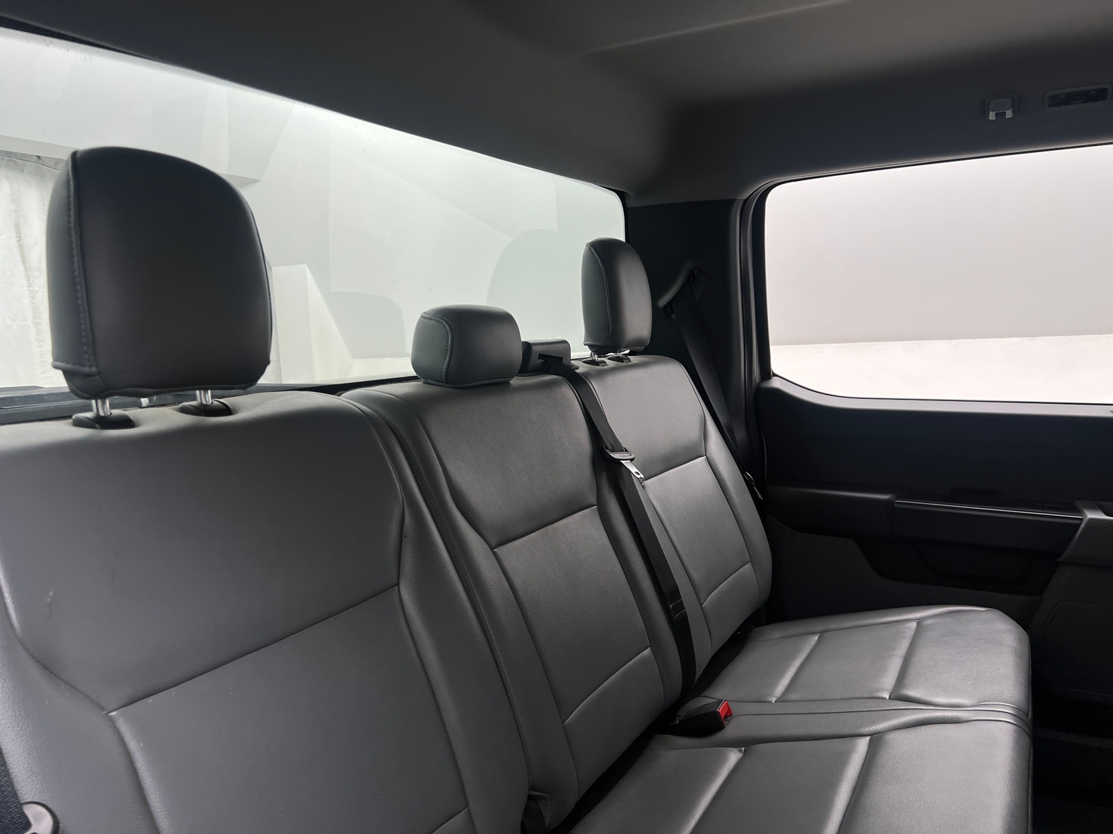 Thumbnail: 2021 Ford Econoline - 6
