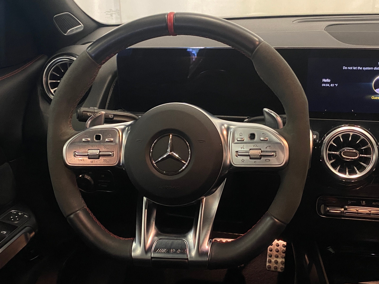 Thumbnail: 2023 Mercedes-Benz GLB - 4