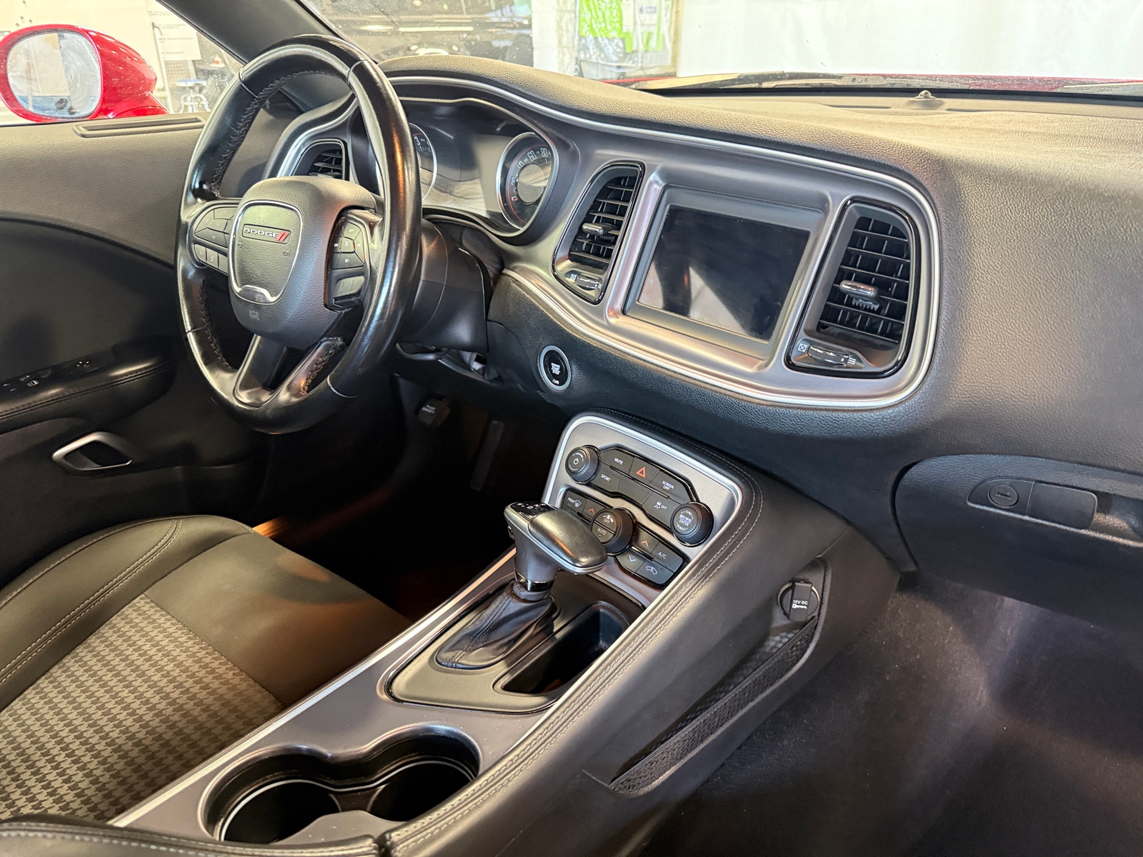 Thumbnail: 2019 Dodge Challenger - 3