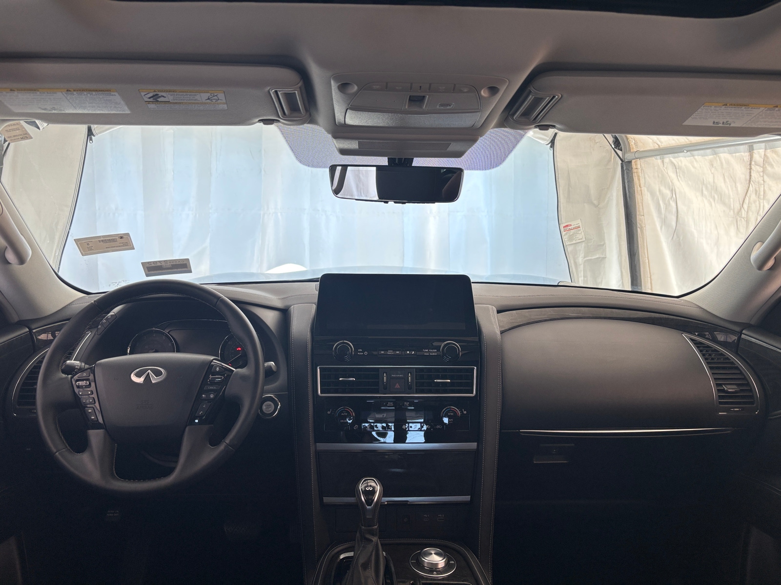 Thumbnail: 2023 INFINITI QX80 - 2