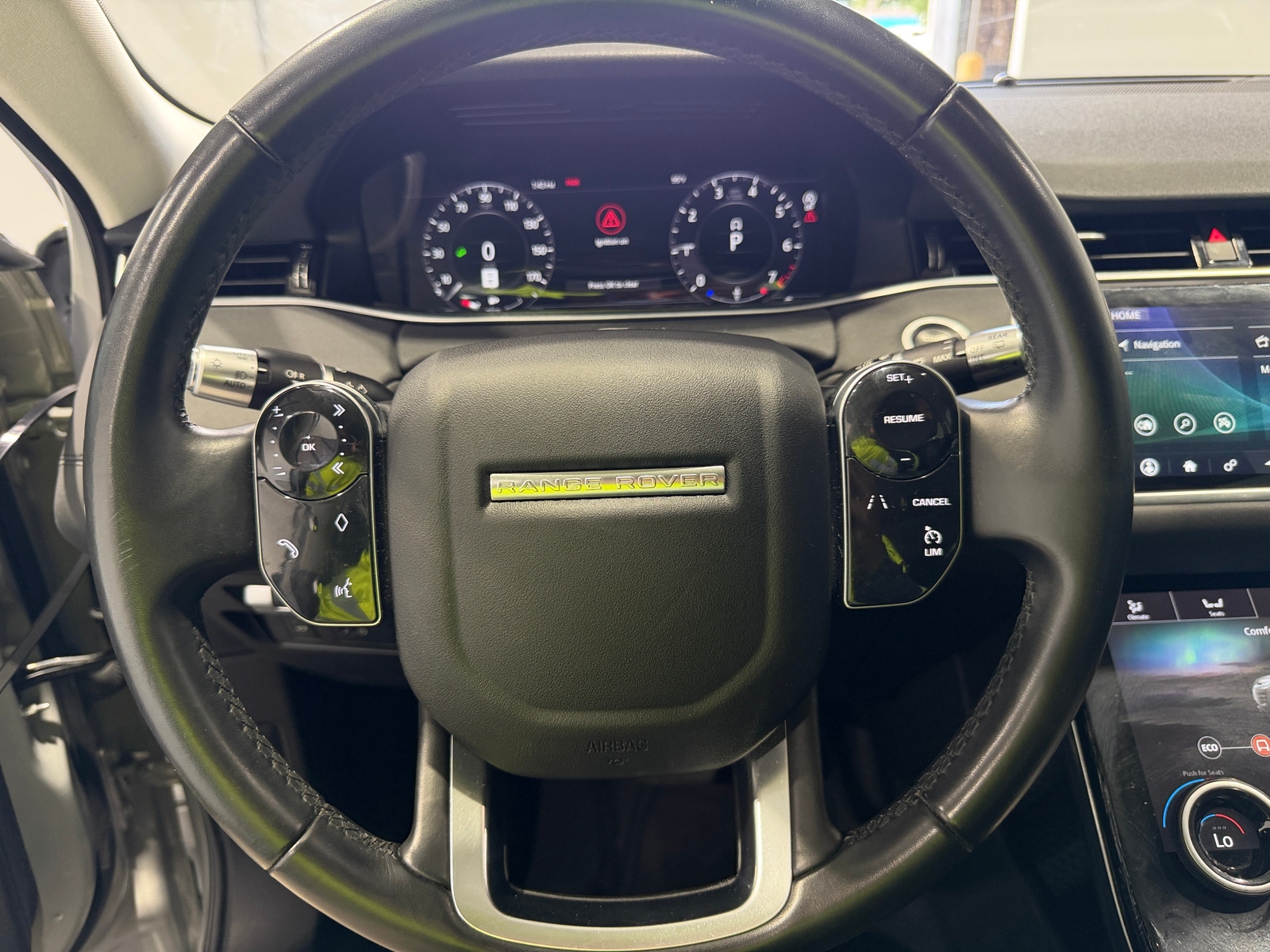 Thumbnail: 2020 Land Rover Range Rover Evoque - 4