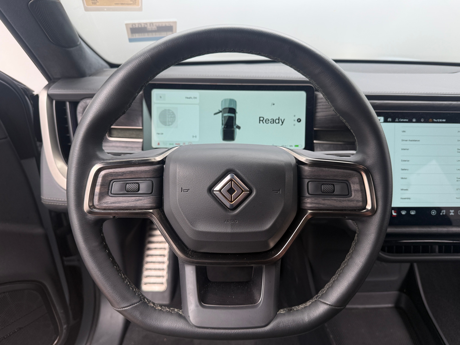 Thumbnail: 2022 Rivian R1T - 4