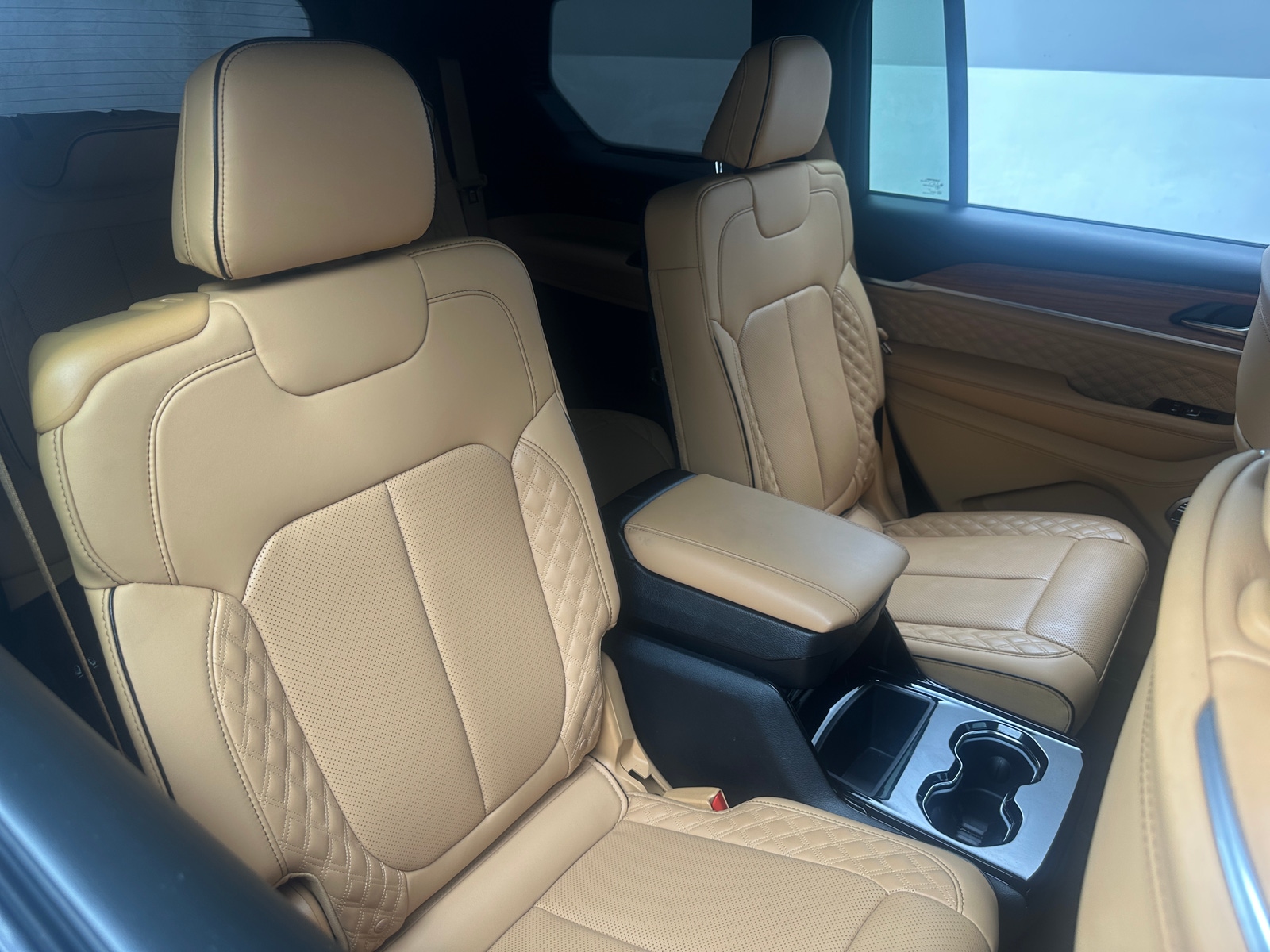 Thumbnail: 2024 Jeep Grand Cherokee L - 5