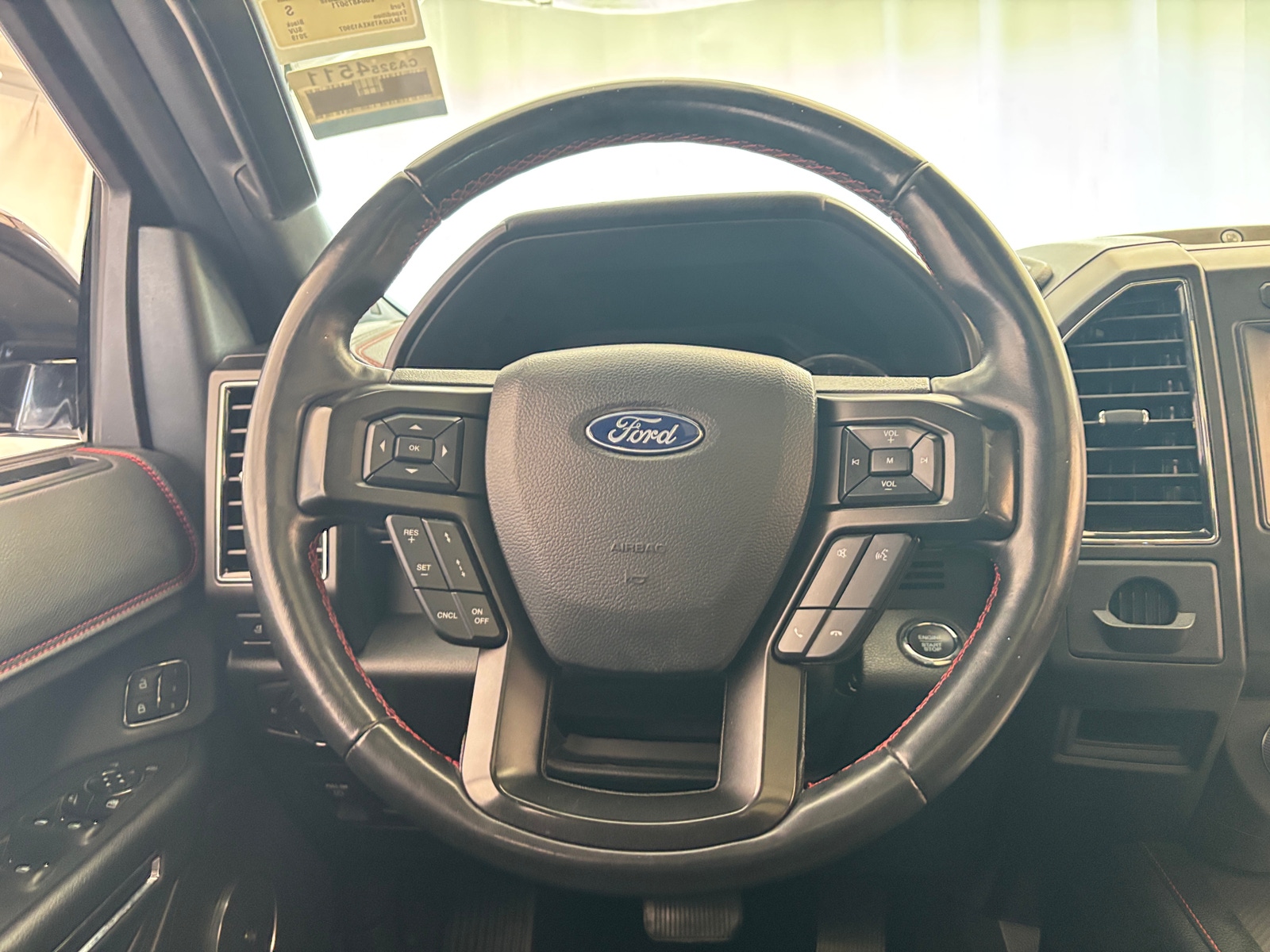 Thumbnail: 2019 Ford Expedition - 4