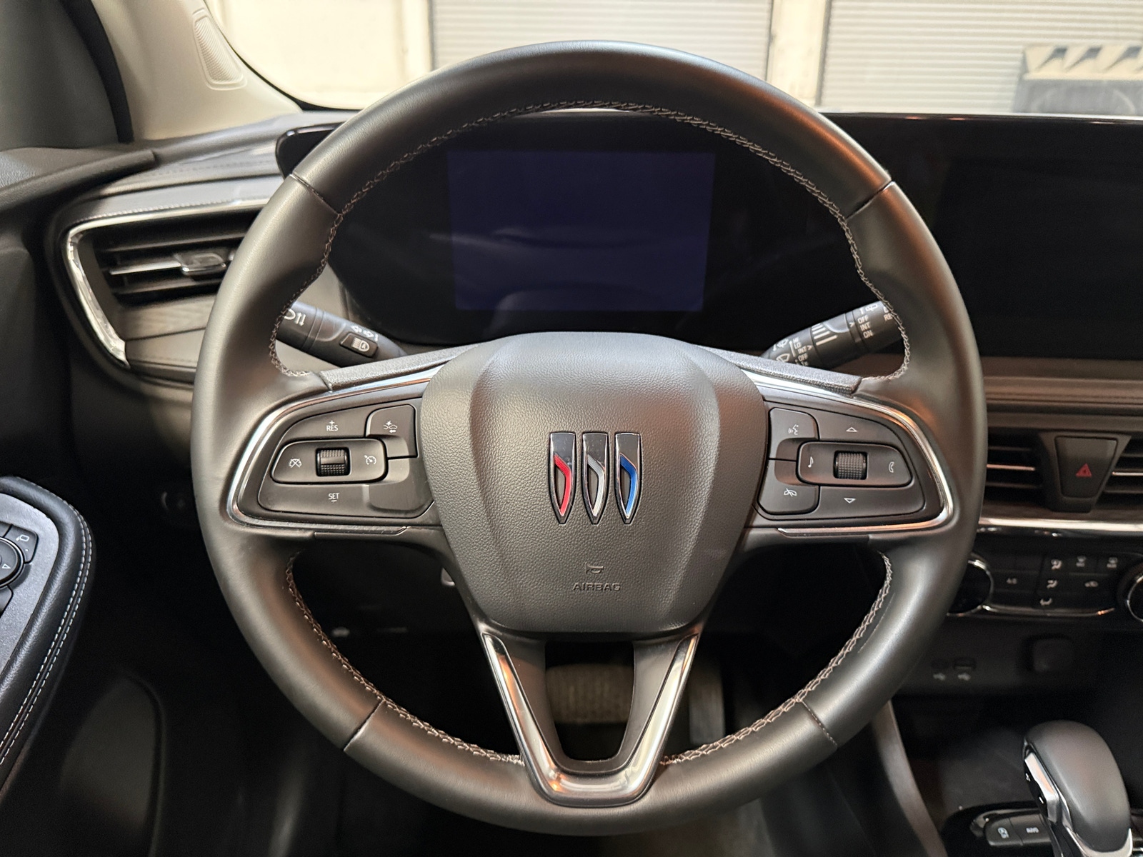 Thumbnail: 2025 Buick Encore GX - 5