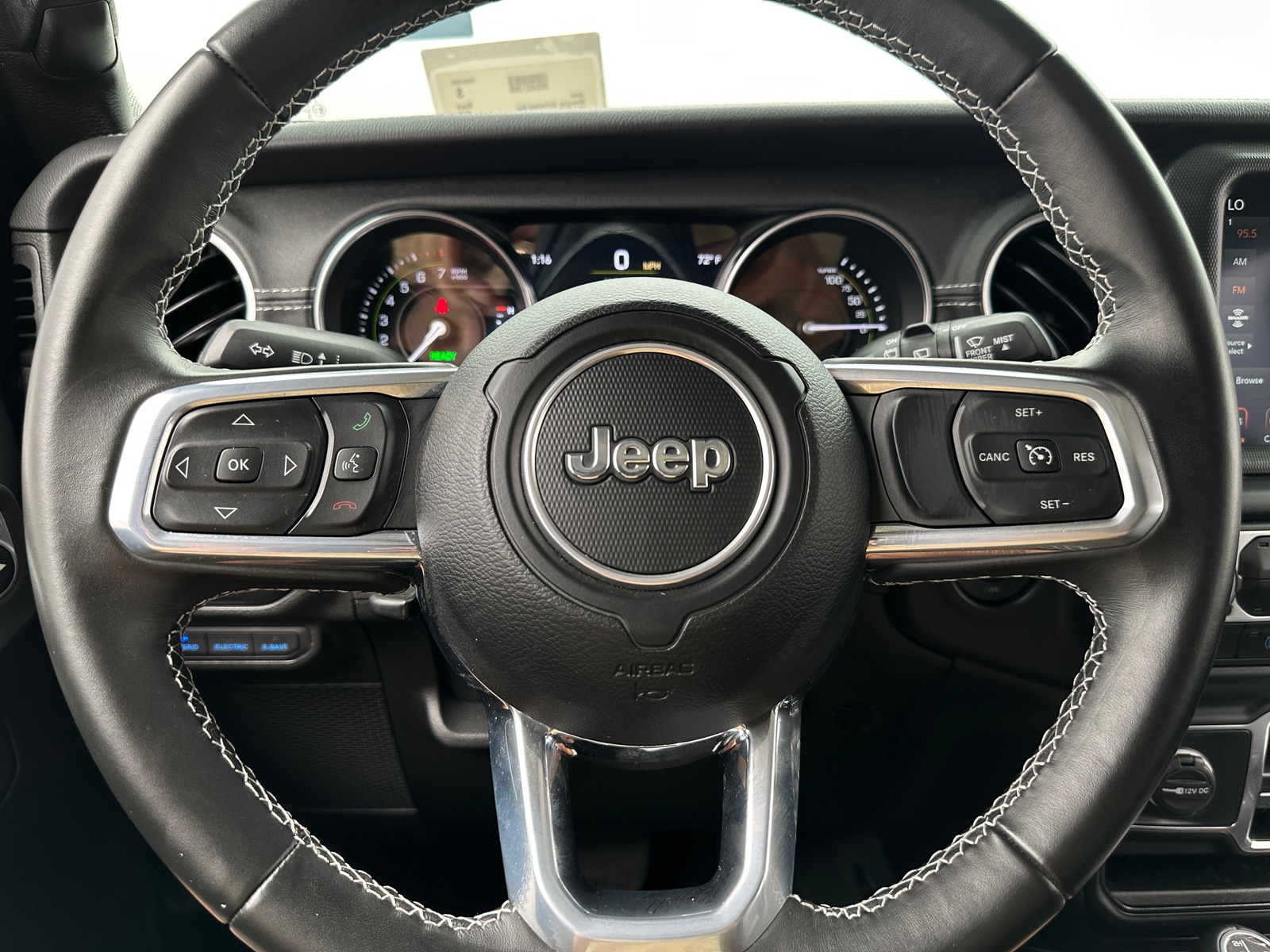 Thumbnail: 2022 Jeep Wrangler - 4