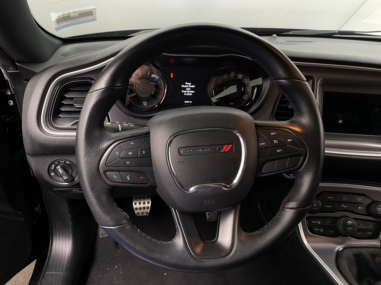 Thumbnail: 2022 Dodge Challenger - 4