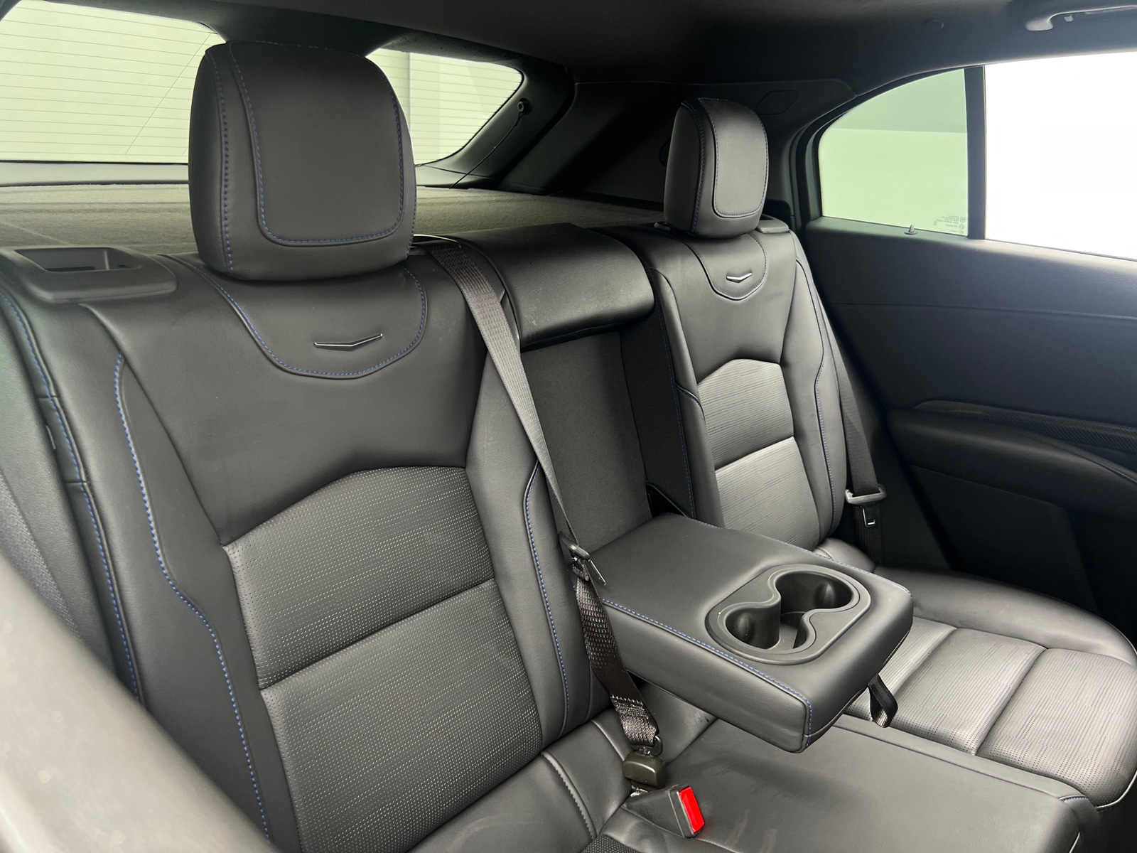 Thumbnail: 2024 Cadillac XT4 - 5