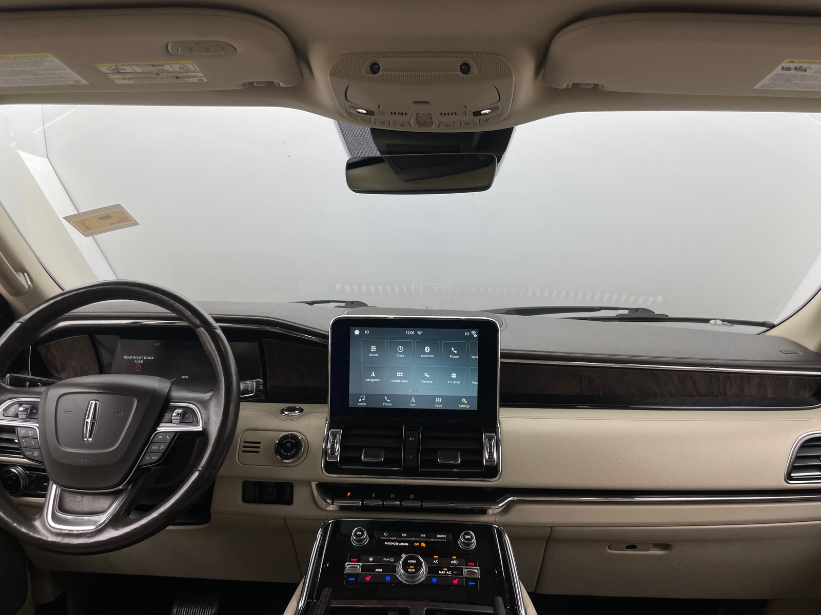Thumbnail: 2018 Lincoln Navigator L - 2