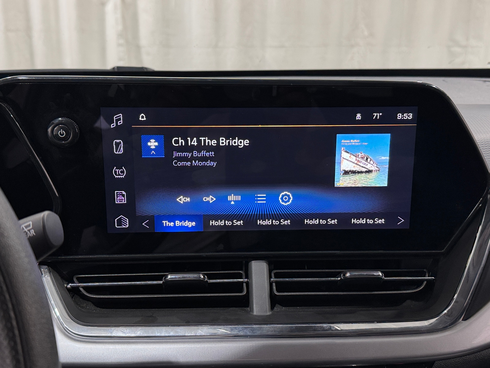 Thumbnail: 2025 Chevrolet Trax - 4