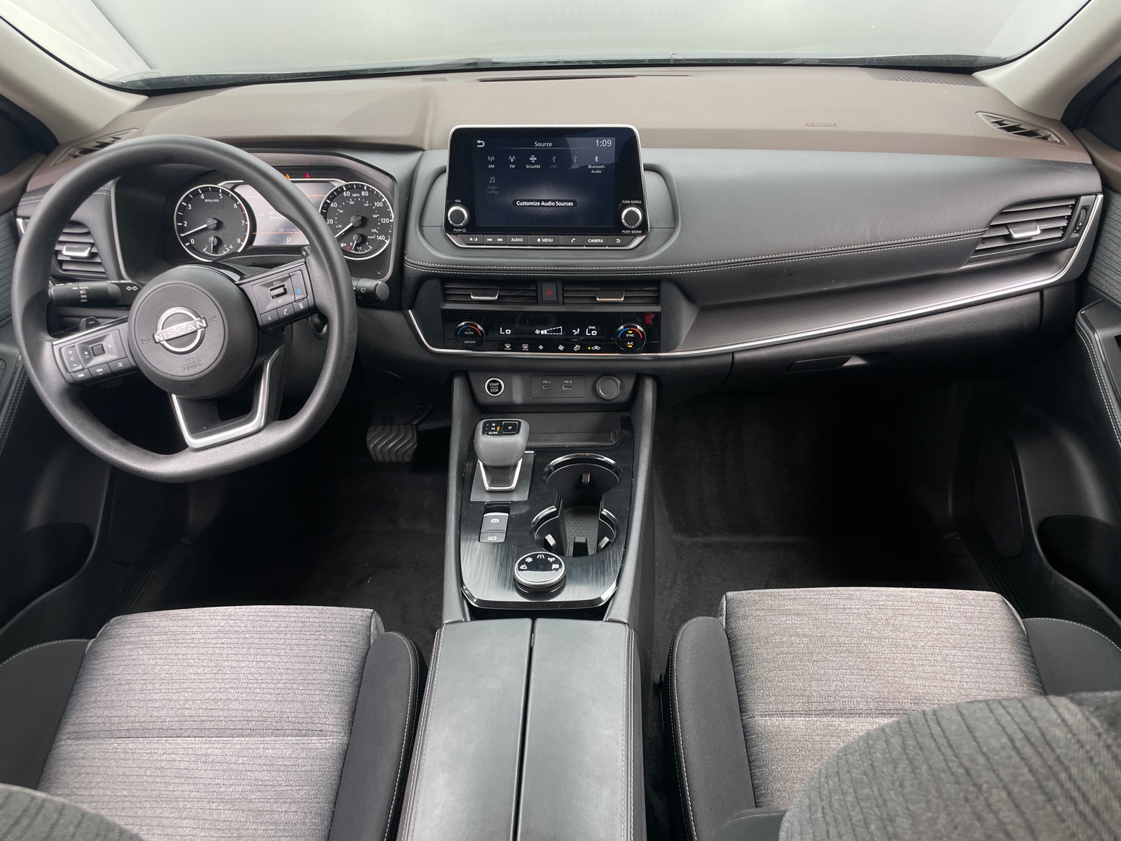 Thumbnail: 2023 Nissan Rogue - 3