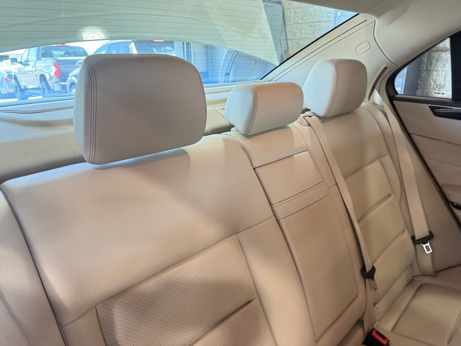 Thumbnail: 2015 Mercedes-Benz E-Class - 5