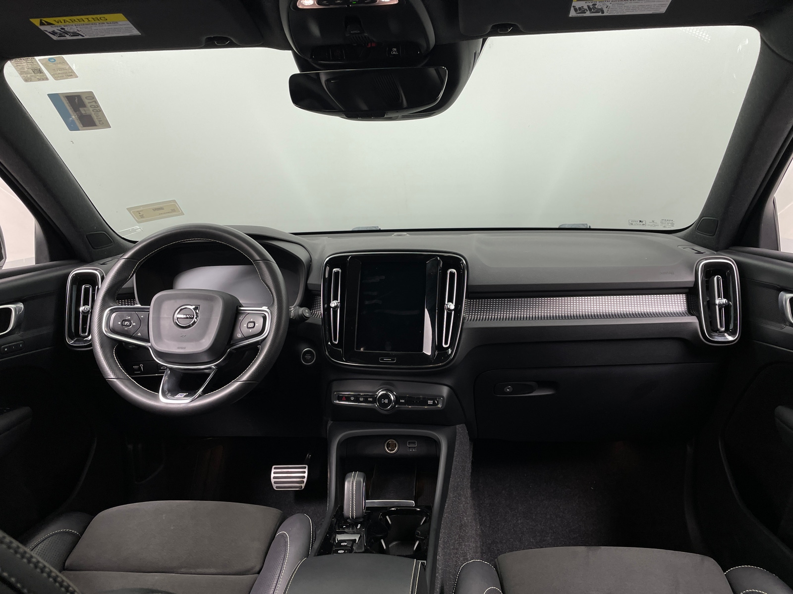 Thumbnail: 2020 Volvo XC40 - 2