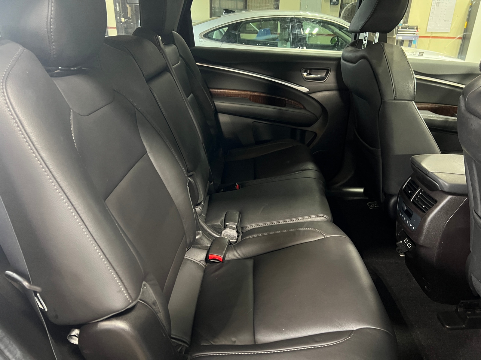 Thumbnail: 2019 Acura MDX - 5