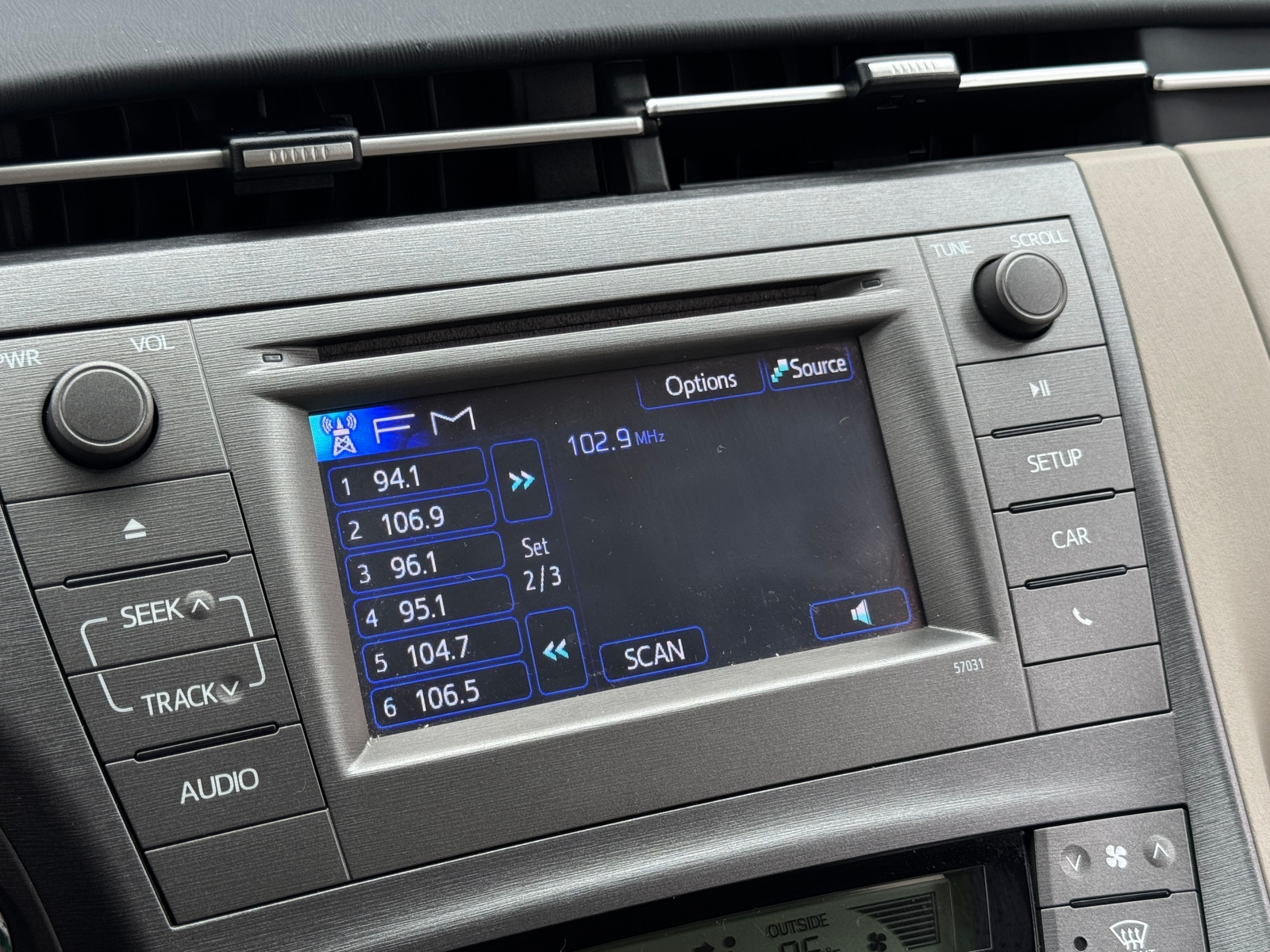 Thumbnail: 2013 Toyota Prius - 4