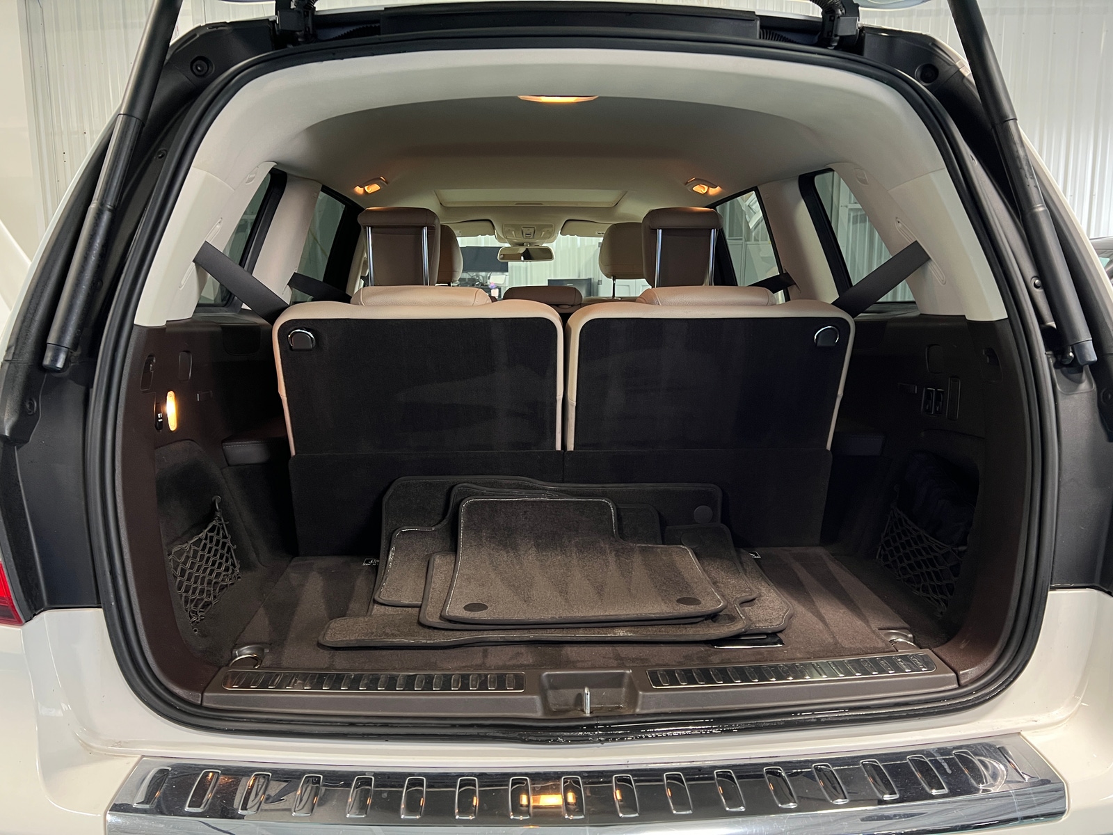 Thumbnail: 2017 Mercedes-Benz GLS - 6