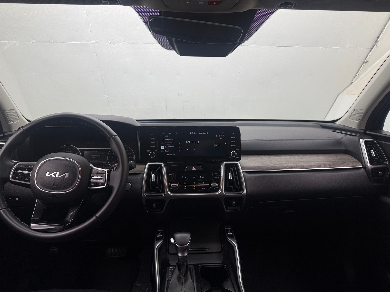 Thumbnail: 2023 Kia Sorento - 2