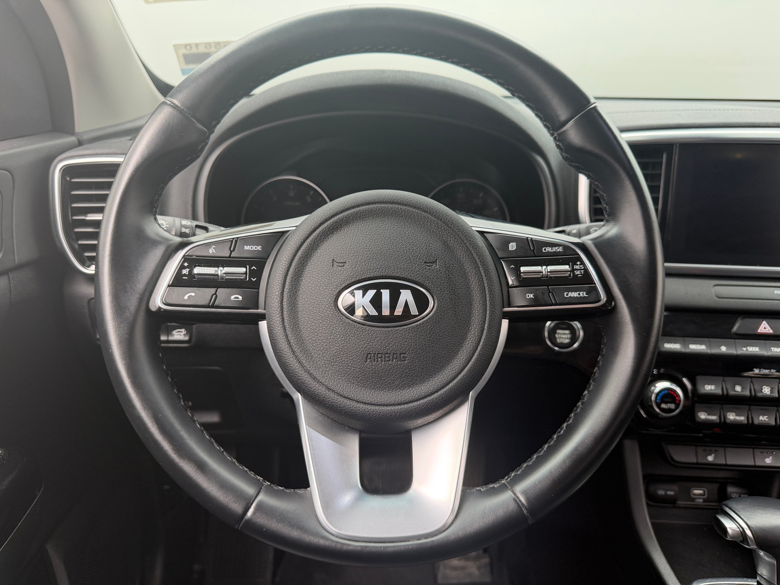 Thumbnail: 2022 Kia Sportage - 4