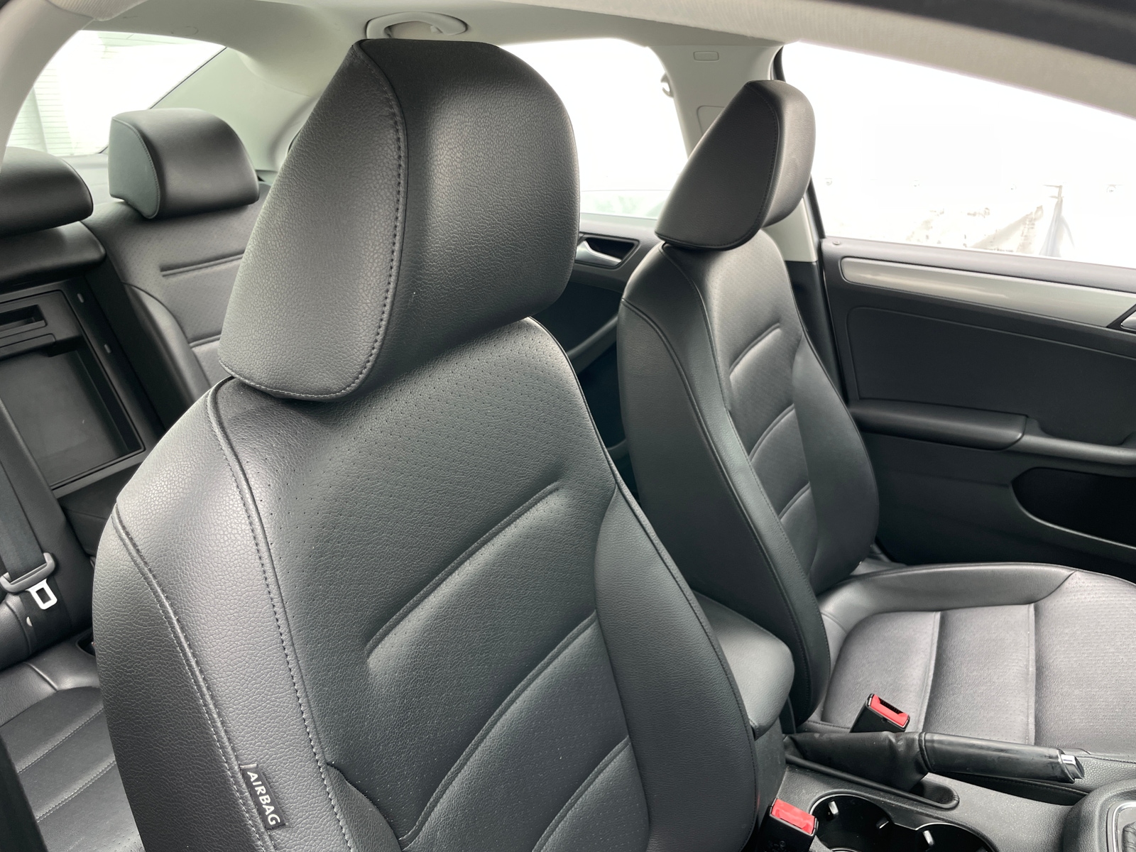 Thumbnail: 2015 Volkswagen Jetta - 2