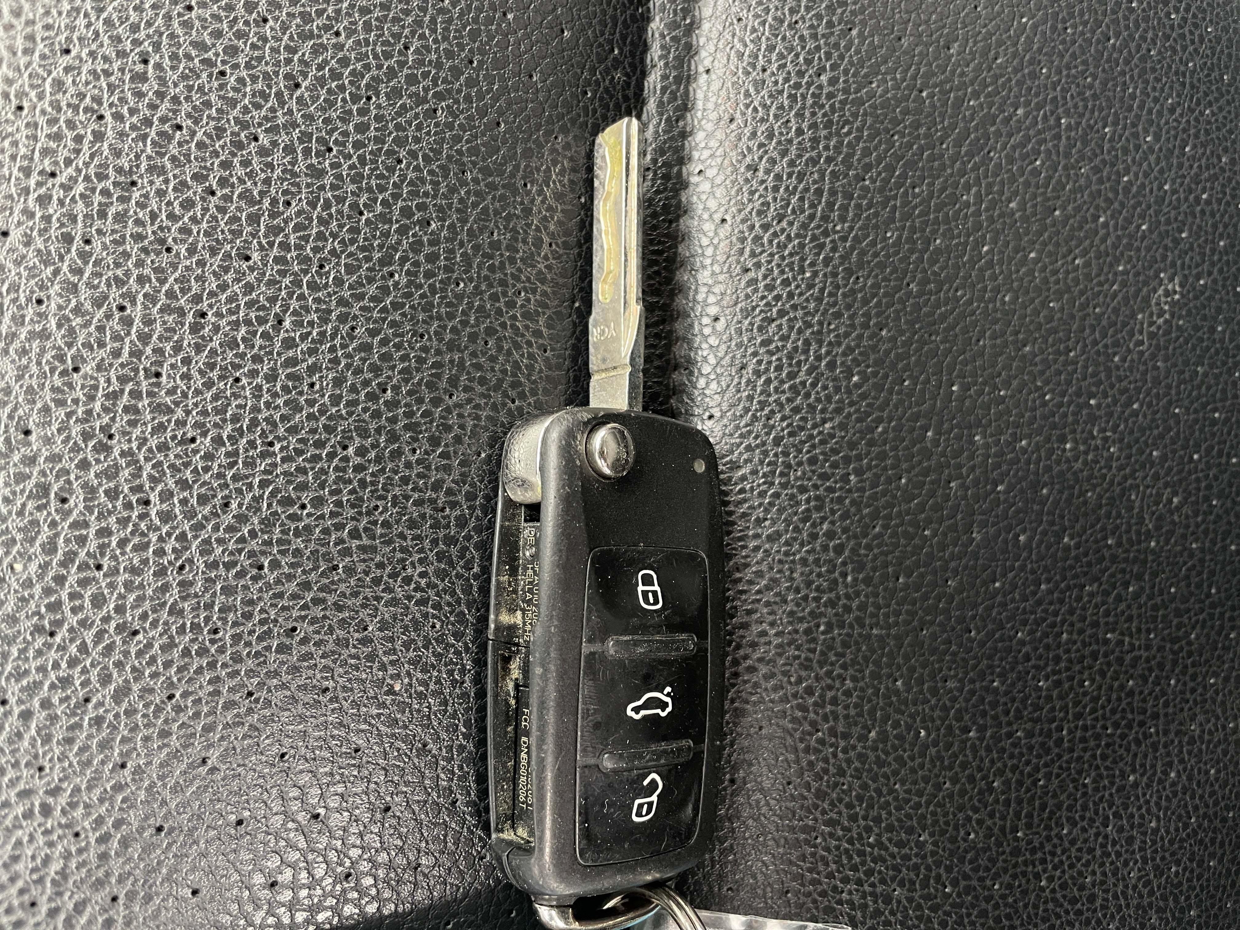 Used 2015 Volkswagen Jetta SE with VIN 3VWD17AJ4FM202048 for sale in Colonial Heights, VA