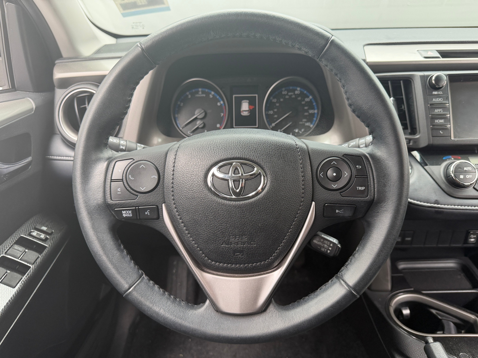 Thumbnail: 2018 Toyota RAV4 - 5