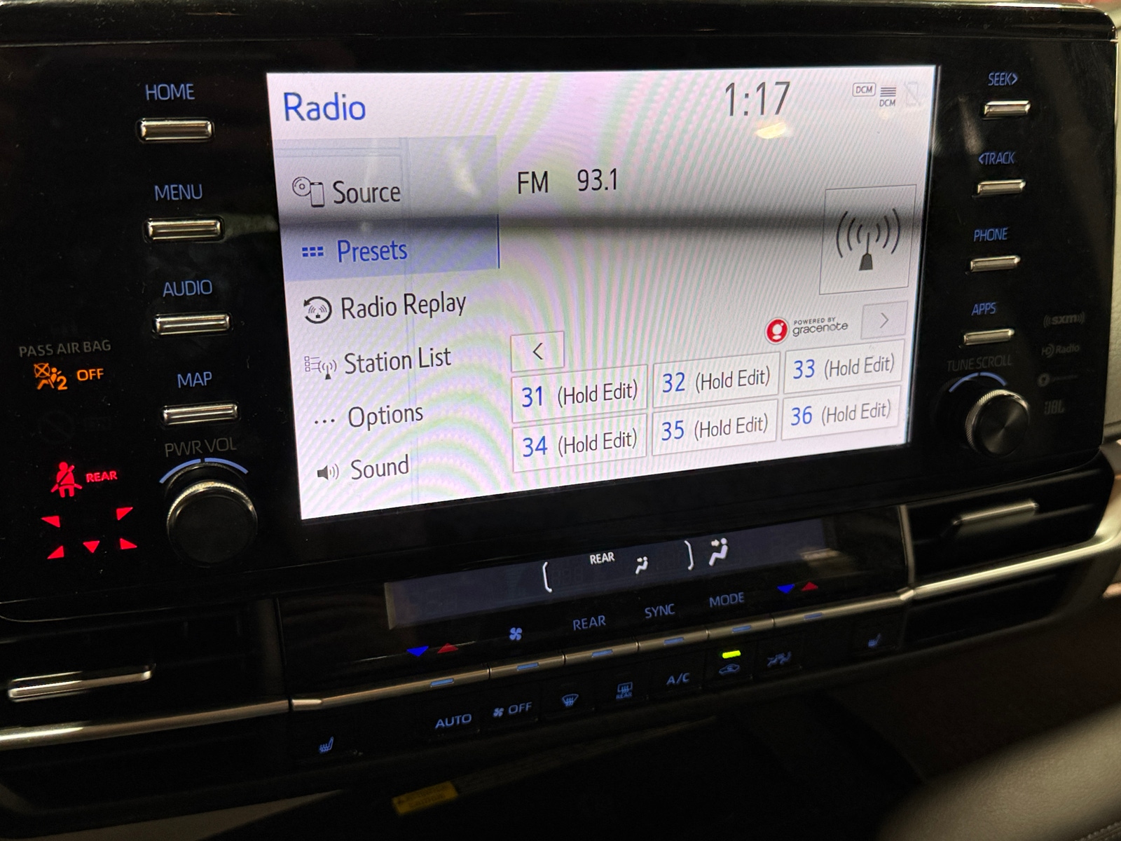 Thumbnail: 2021 Toyota Sienna - 3