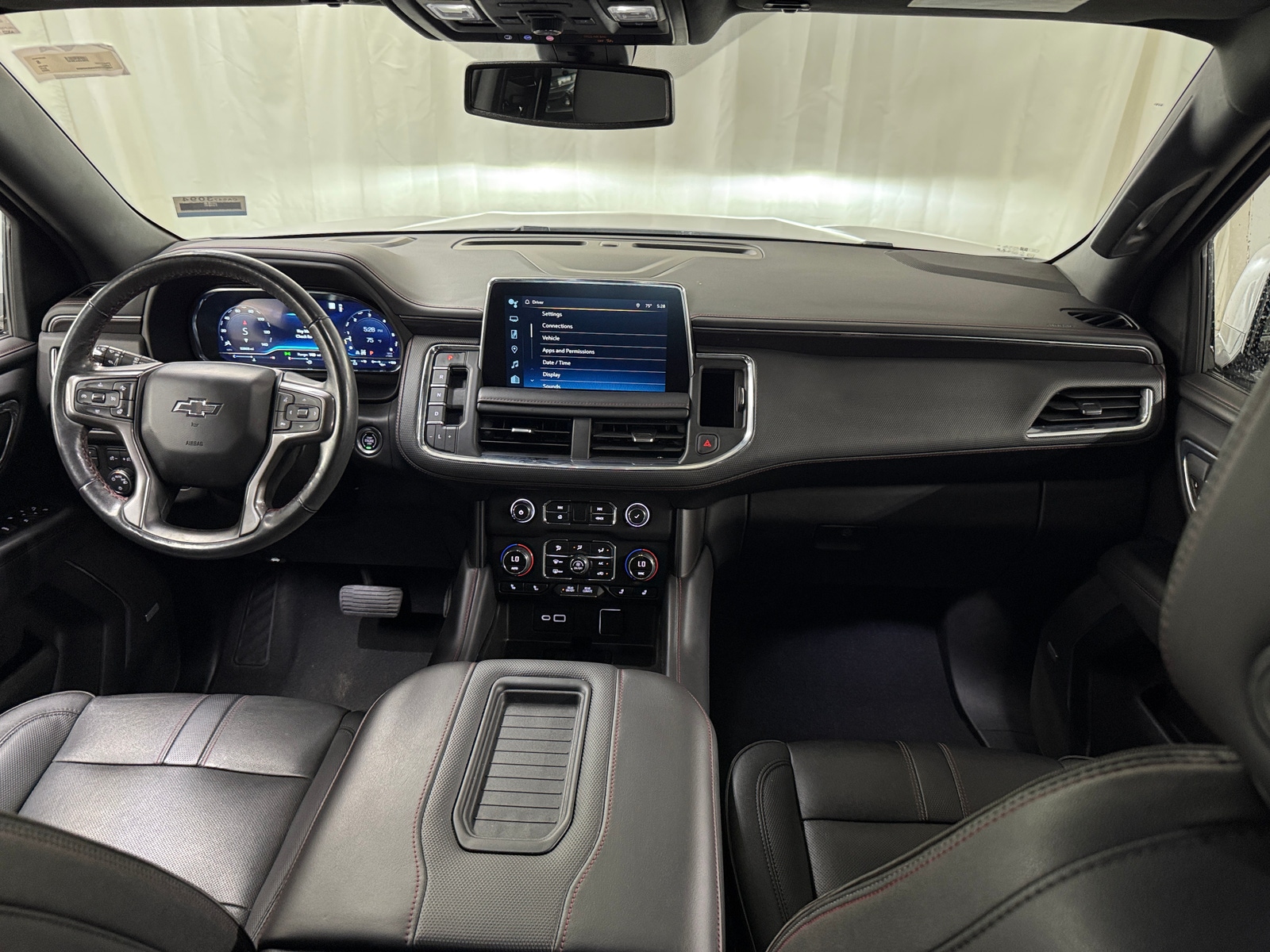 Thumbnail: 2022 Chevrolet Tahoe - 2