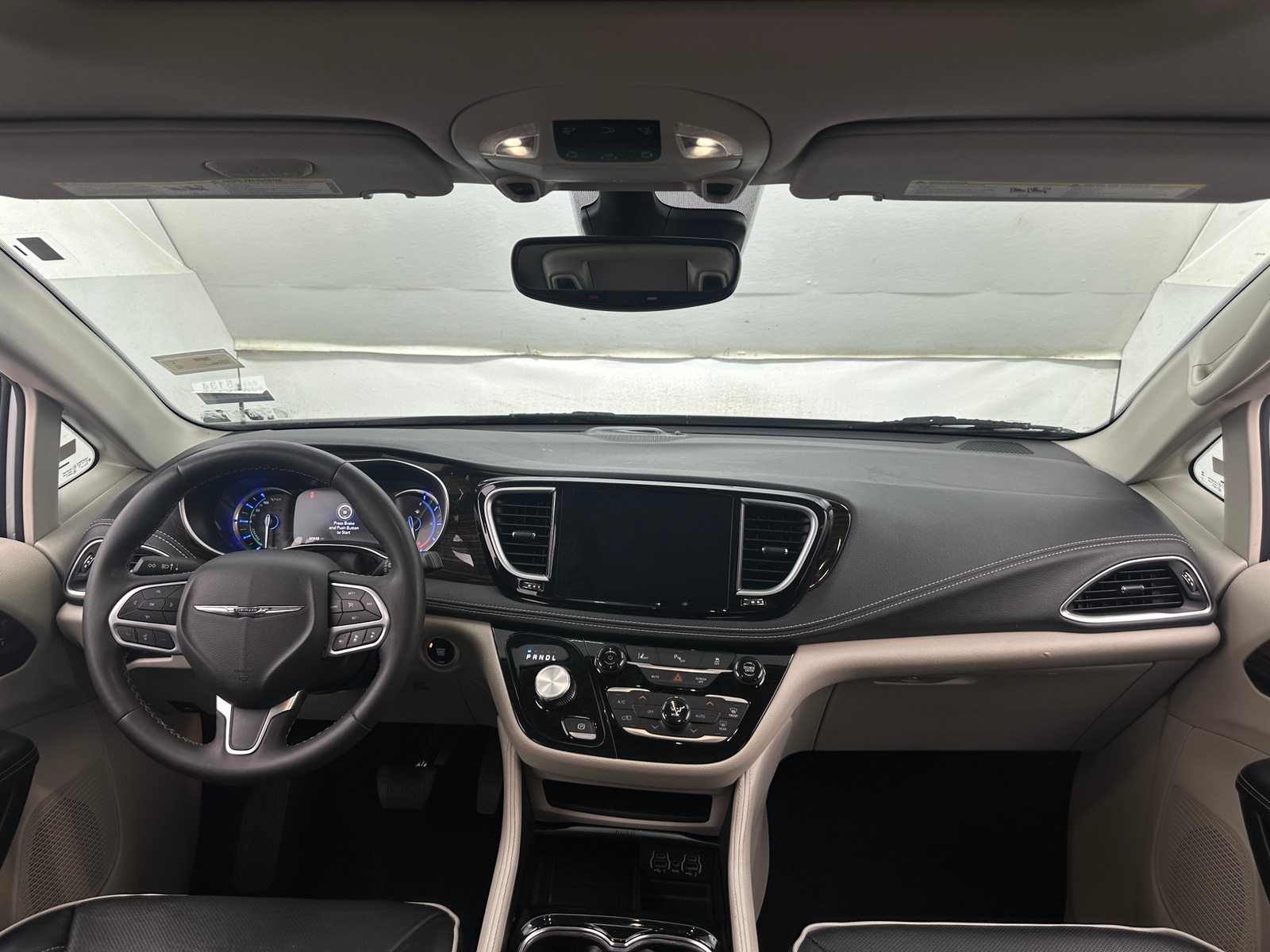 Thumbnail: 2023 Chrysler Pacifica - 2